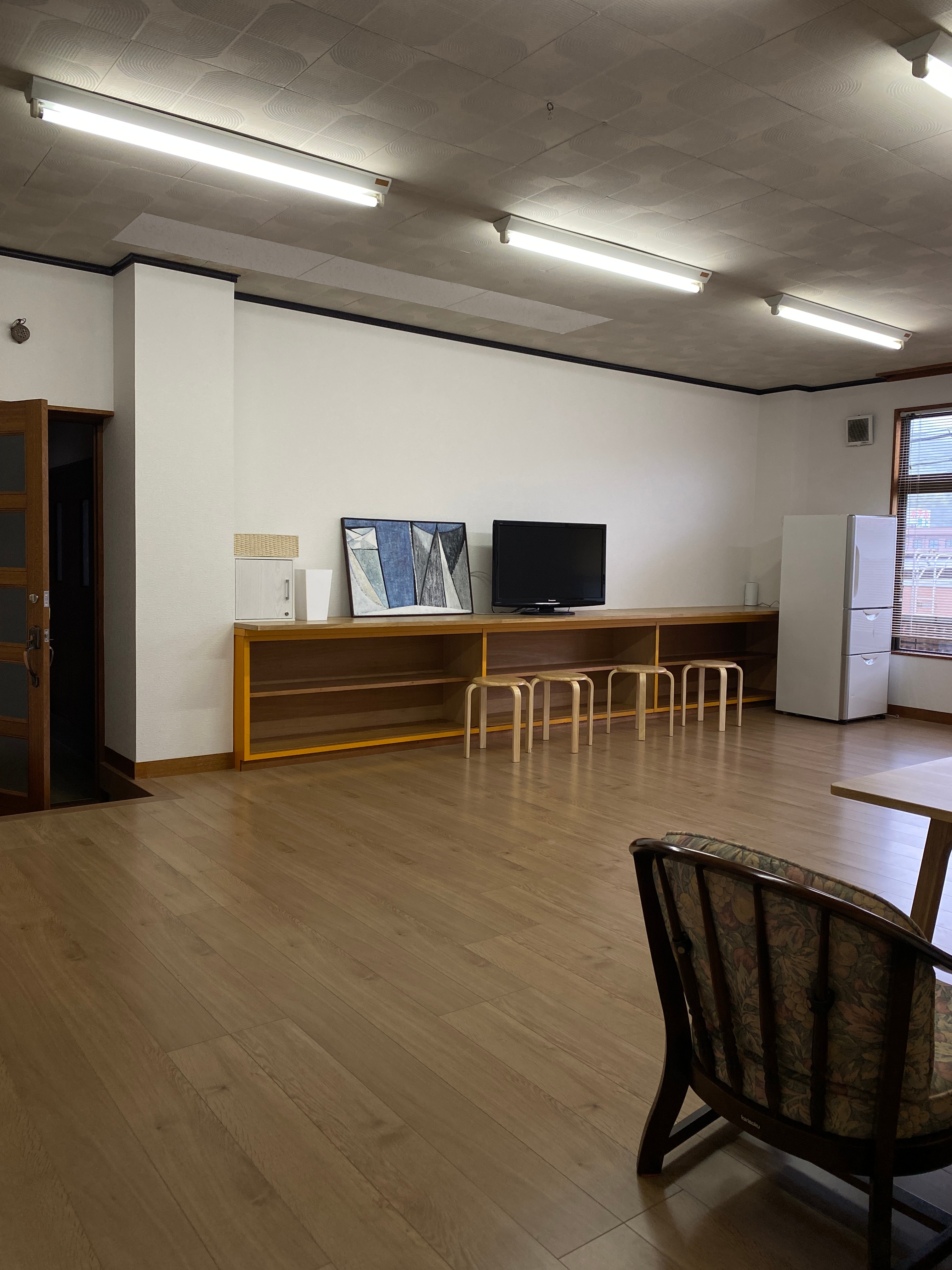 Second floor large hall with wooden floors