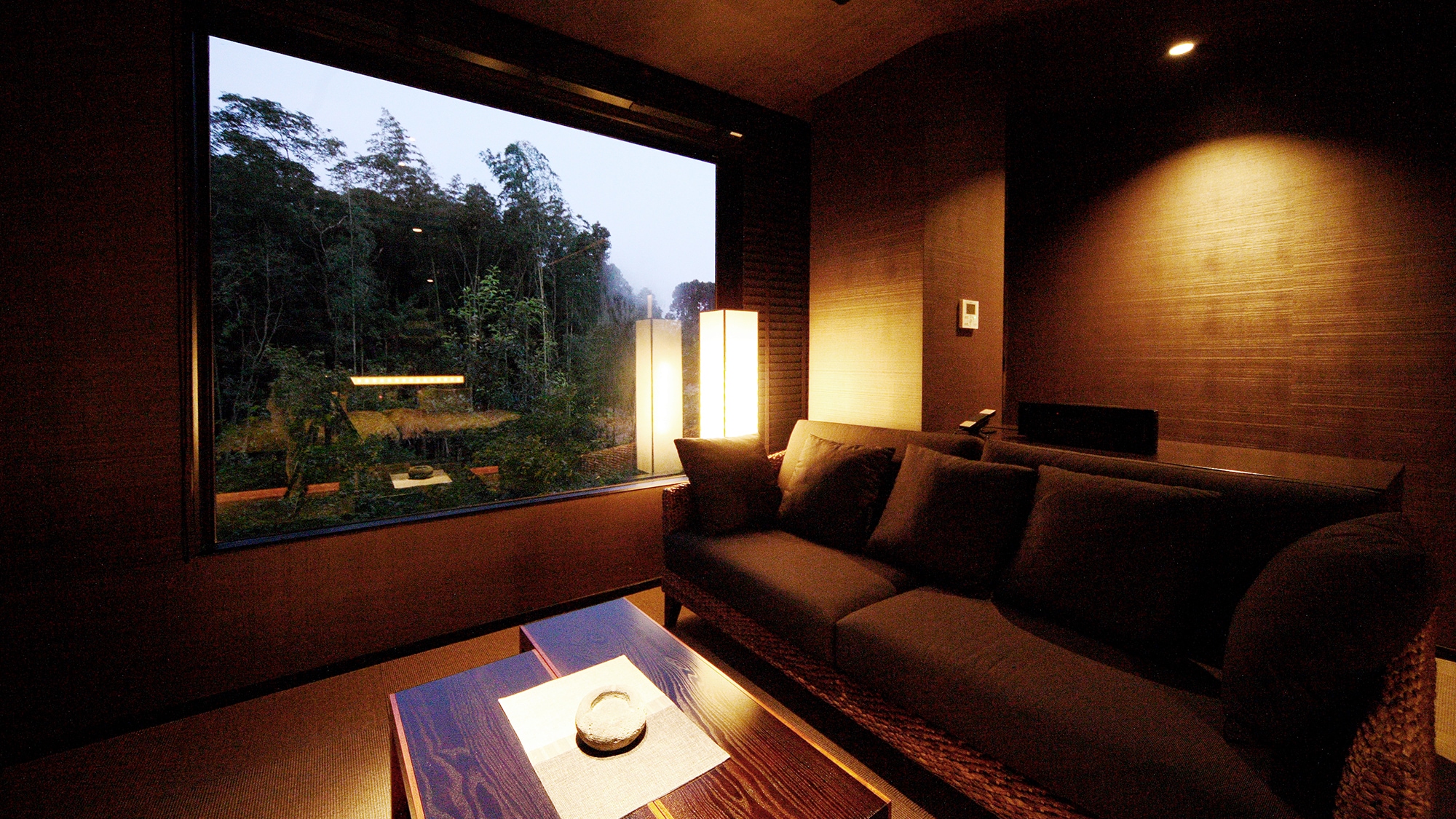 [Asian Resort-216-] ≪Flowing from the source _ Semi-open-air bath≫