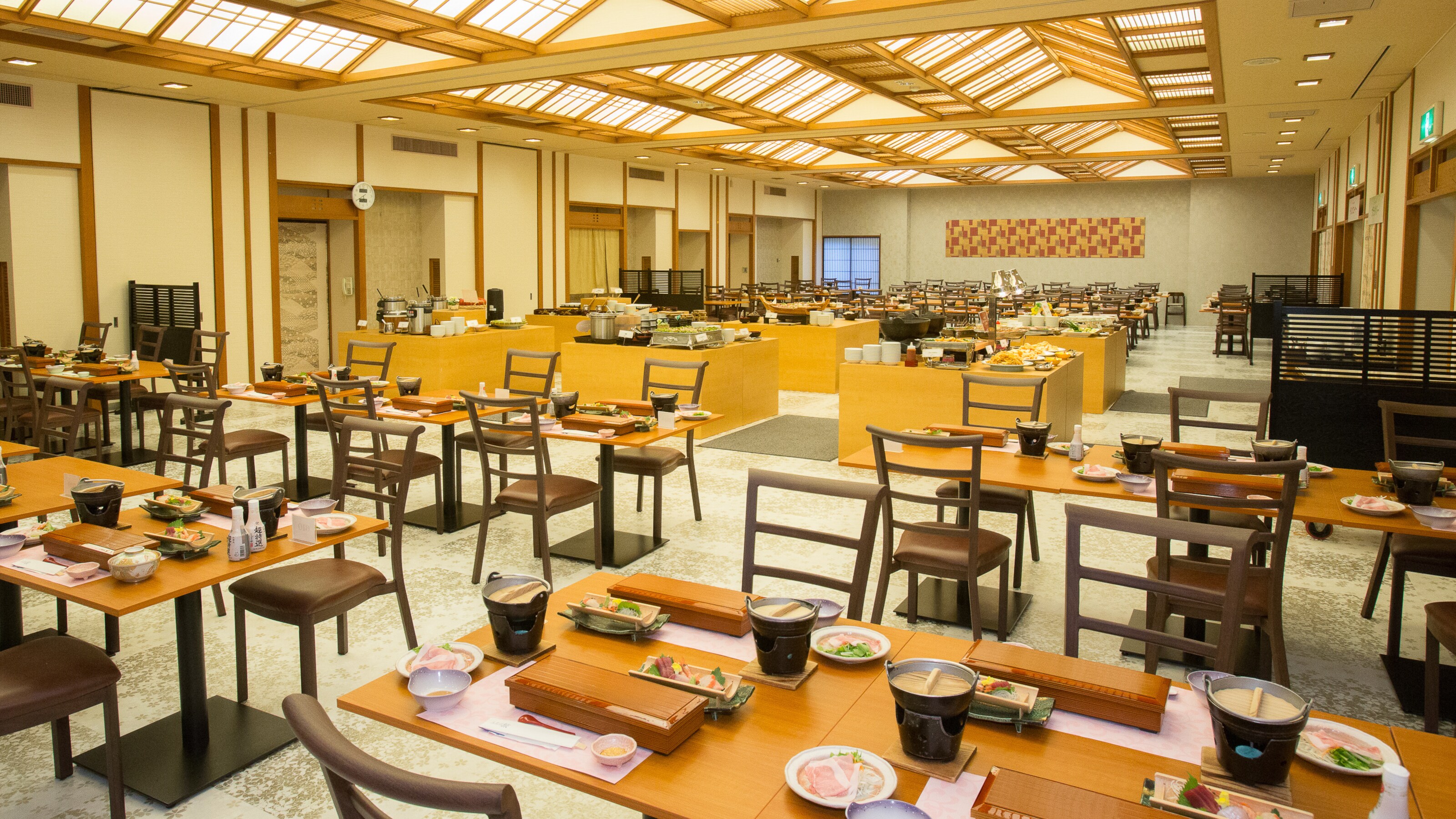 ร้านอาหารที่คุณสามารถเพลิดเพลินกับอาหารบุฟเฟ่ต์และเครื่องดื่มได้ไม่อั้น