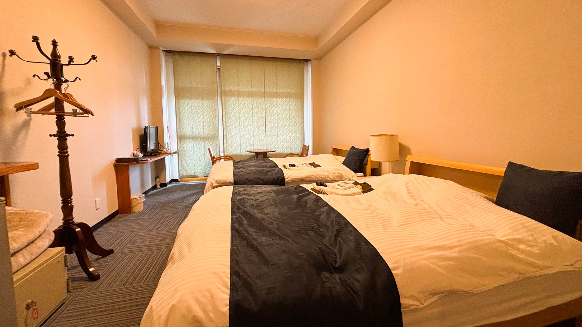 ・[H New Wing 3F Twin Bedroom] This room can accommodate 2 people.