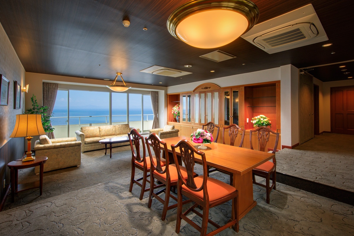 14th floor Royal Suite Room (example)