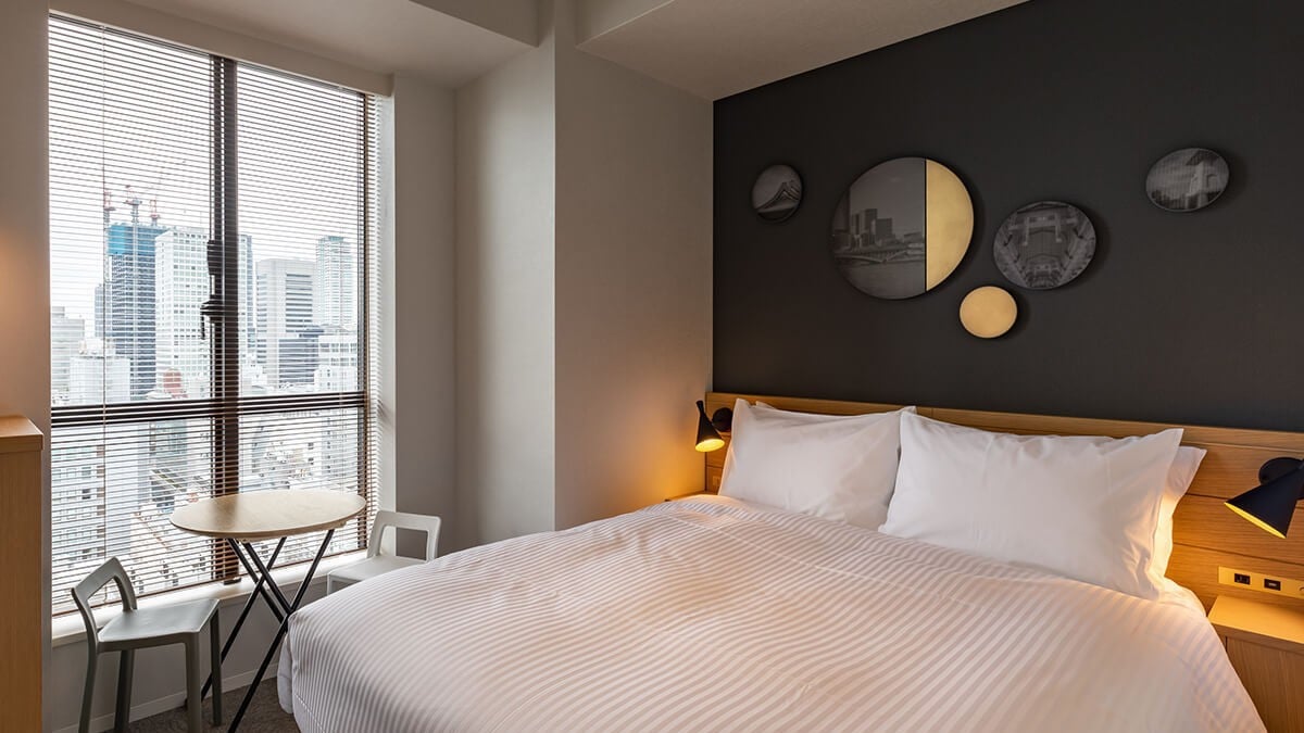 [Double] A room with a desk that meets a wide range of needs such as sightseeing and business use.