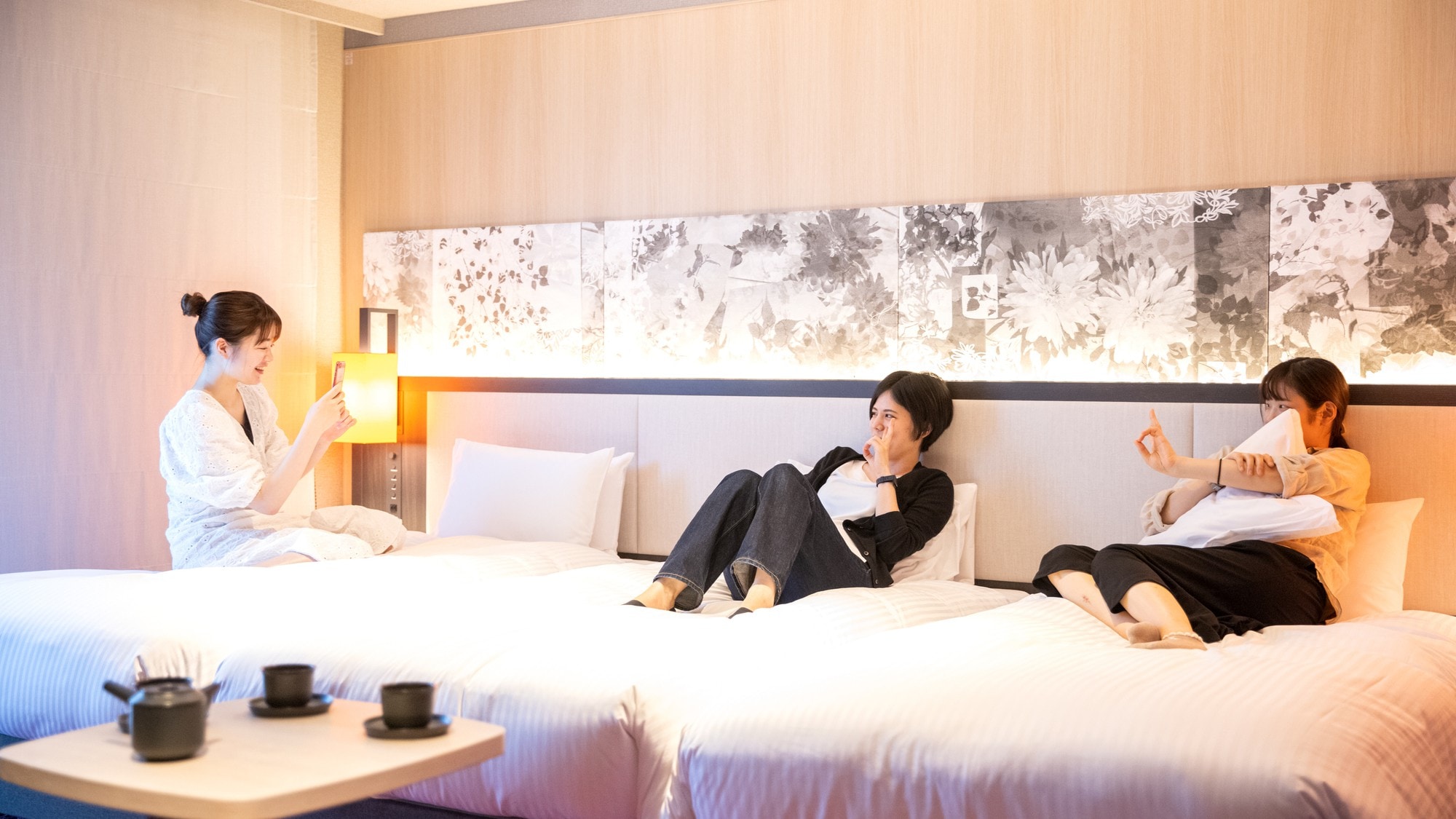 It is recommended not only for families and couples, but also for group trips.
