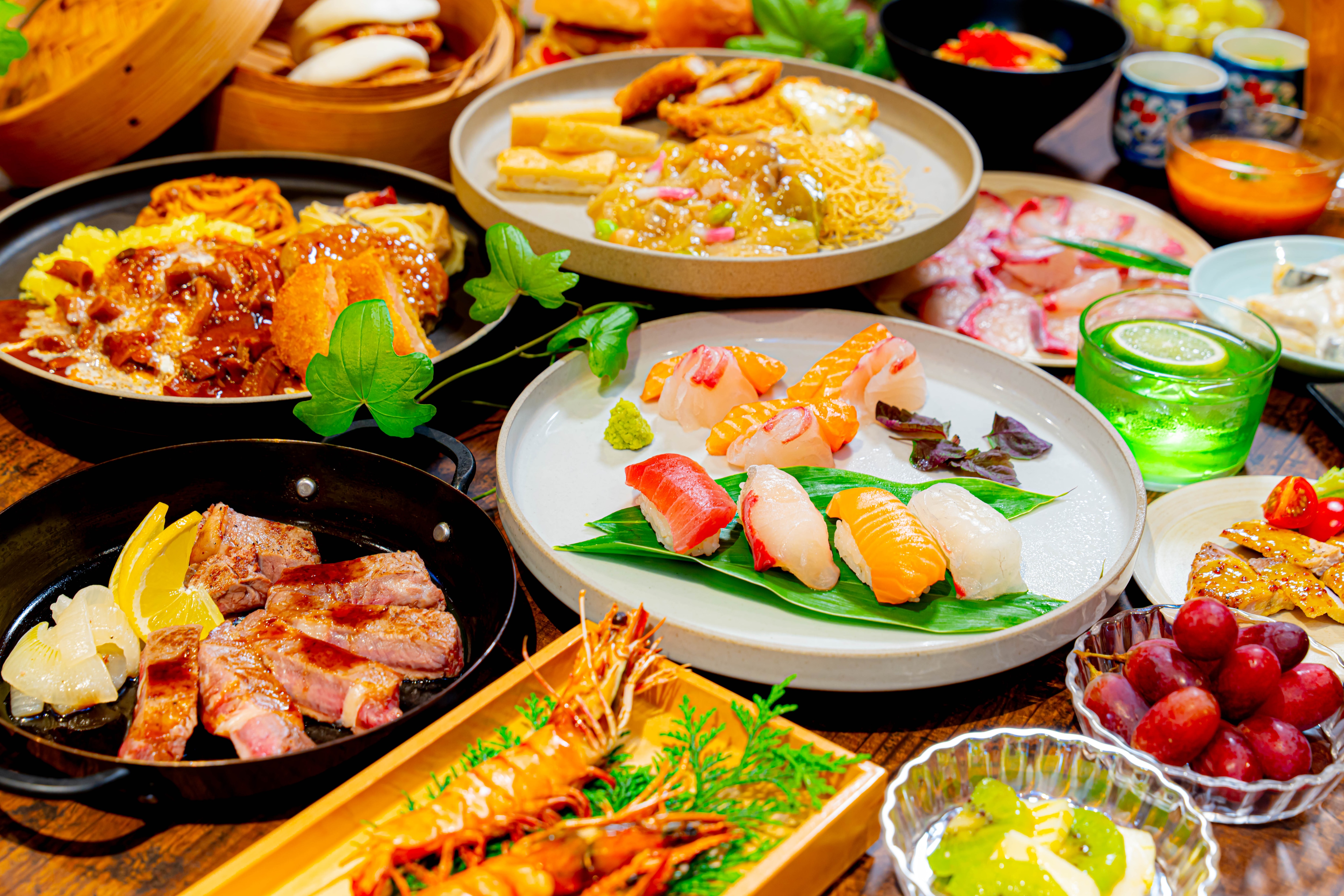 [Dinner] A live kitchen buffet featuring delicious local Sasebo dishes.