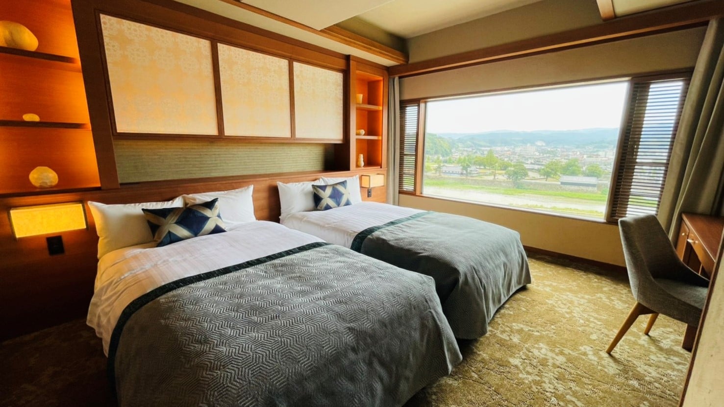 Luxury suite room with hot spring open-air bath (bedroom)