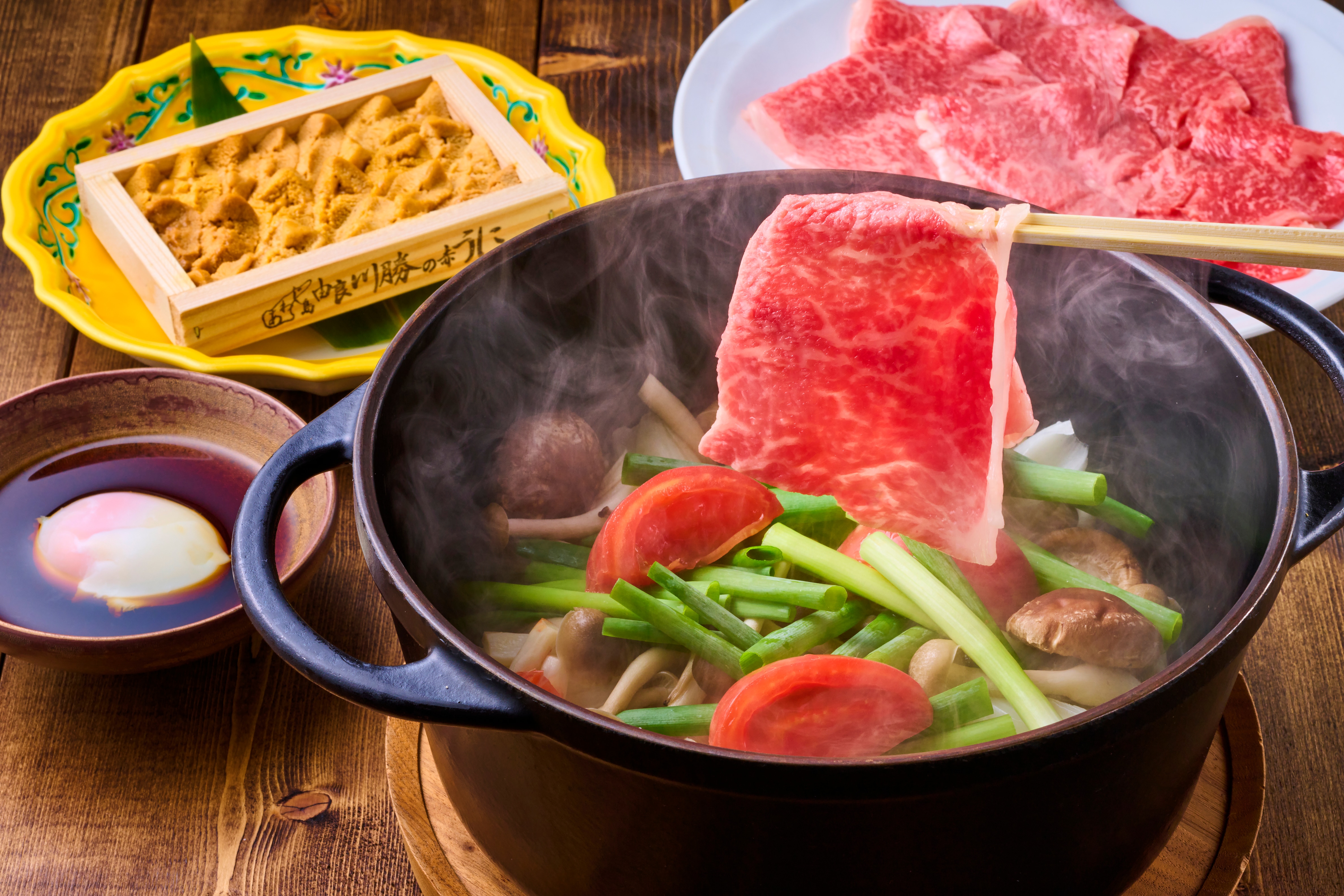 Awaji beef, mountain and sea tomato sukiyaki