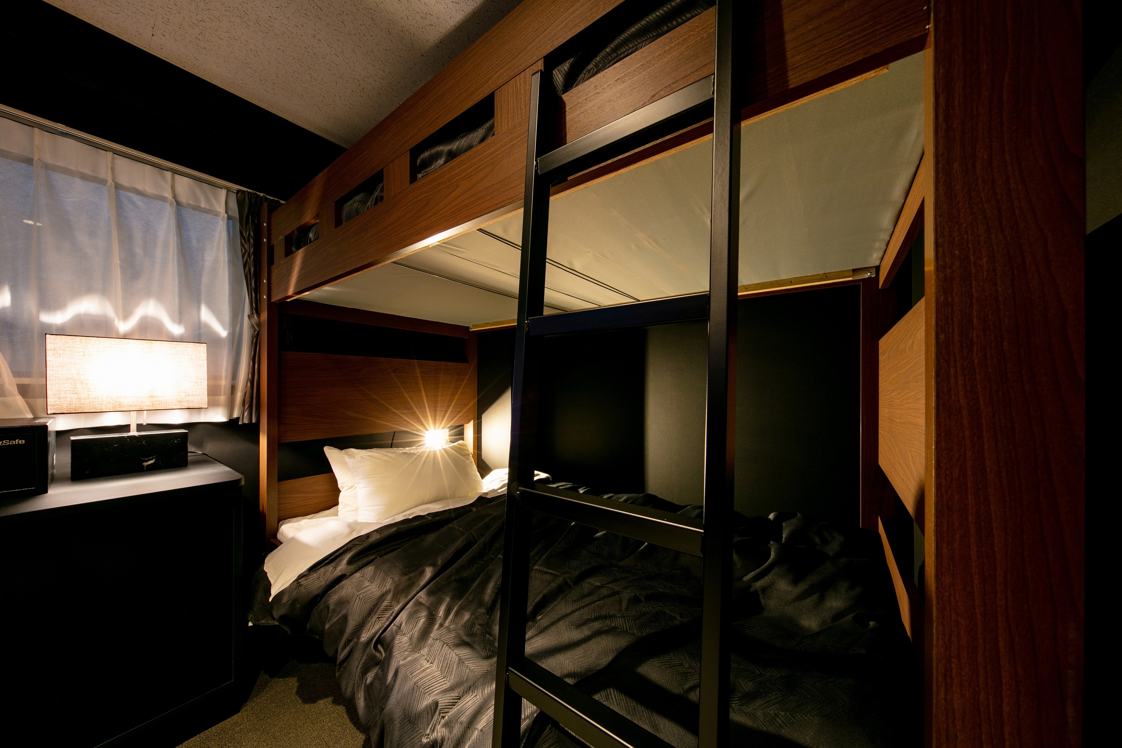 Room 201 Houston --Galaxy Modern --A