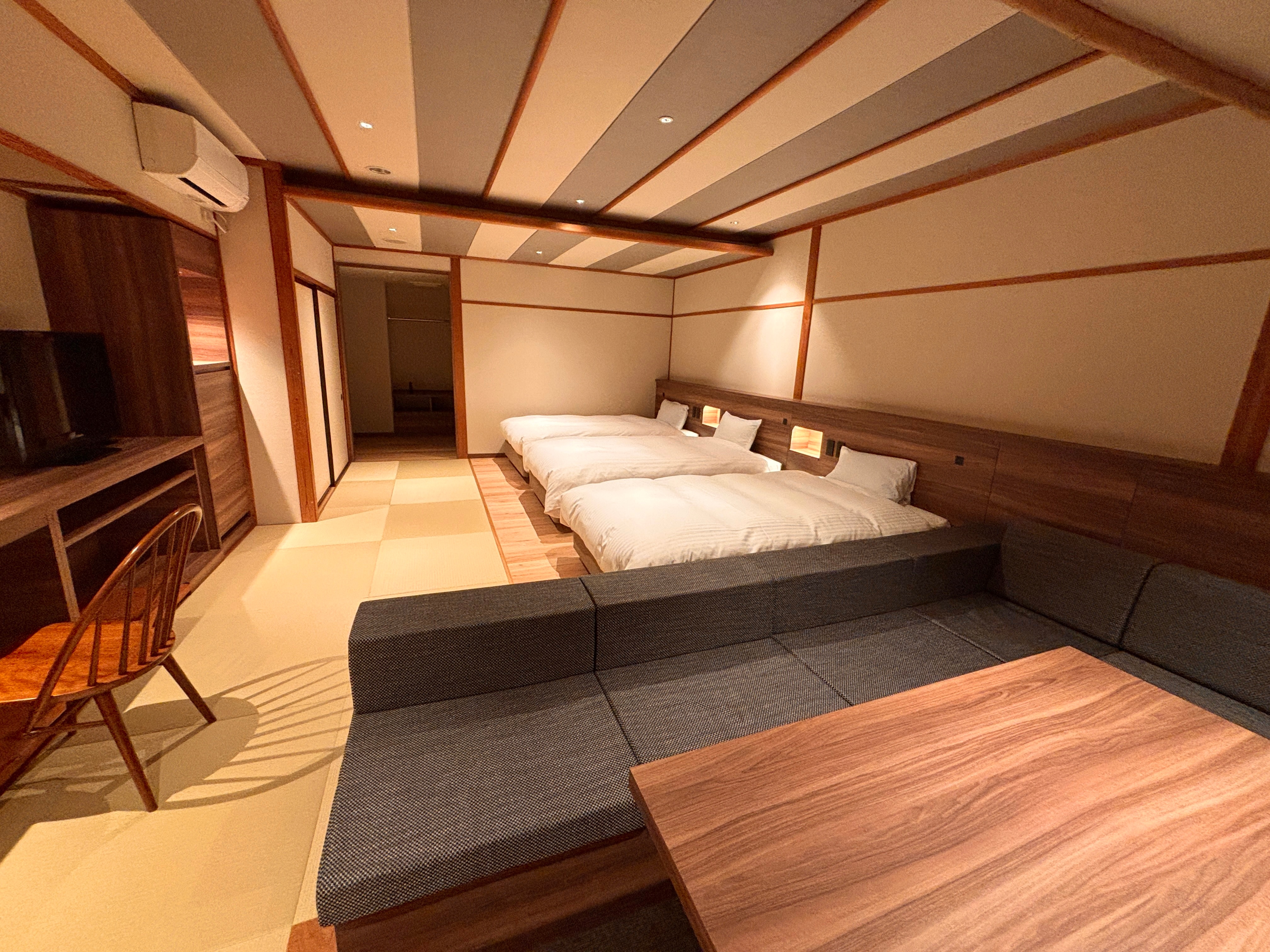 SPA SUITE 코타츠 거실 금연 (4명 정원)