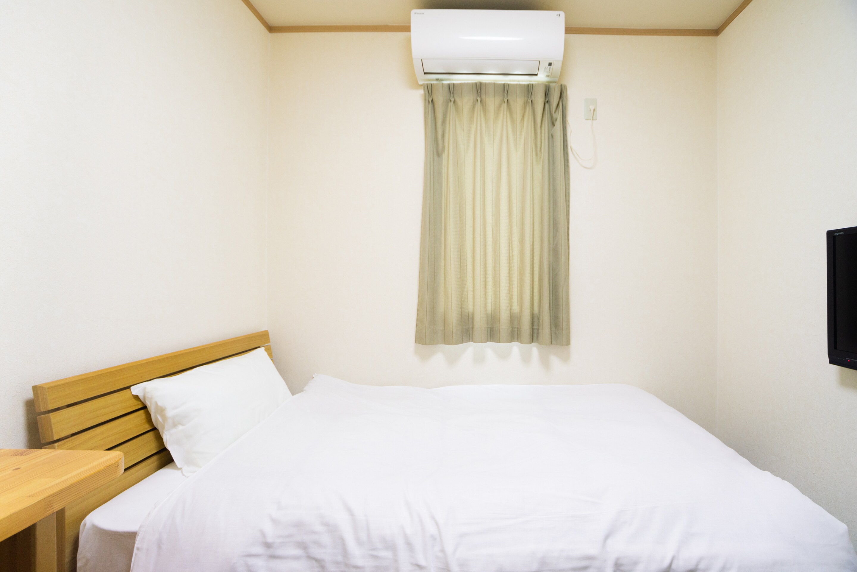 [Dilarang Merokok] Kamar Single