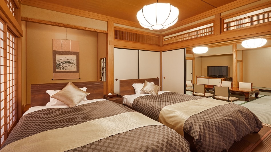[Yoro] 15 tatami mats (Japanese-style room) + 8 tatami mats (Western-style room) 2 rooms connected together, river side, 2nd floor, corner room