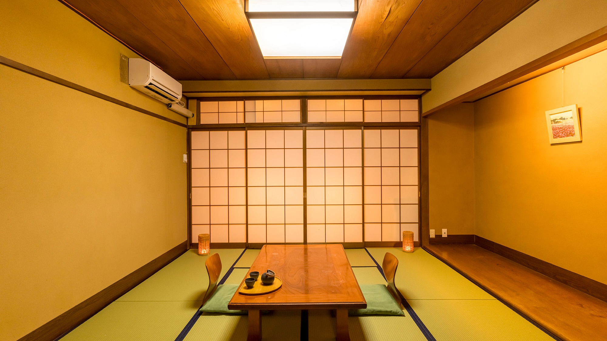 Standard Japanese-style room with open-air bath *An example of a guest room