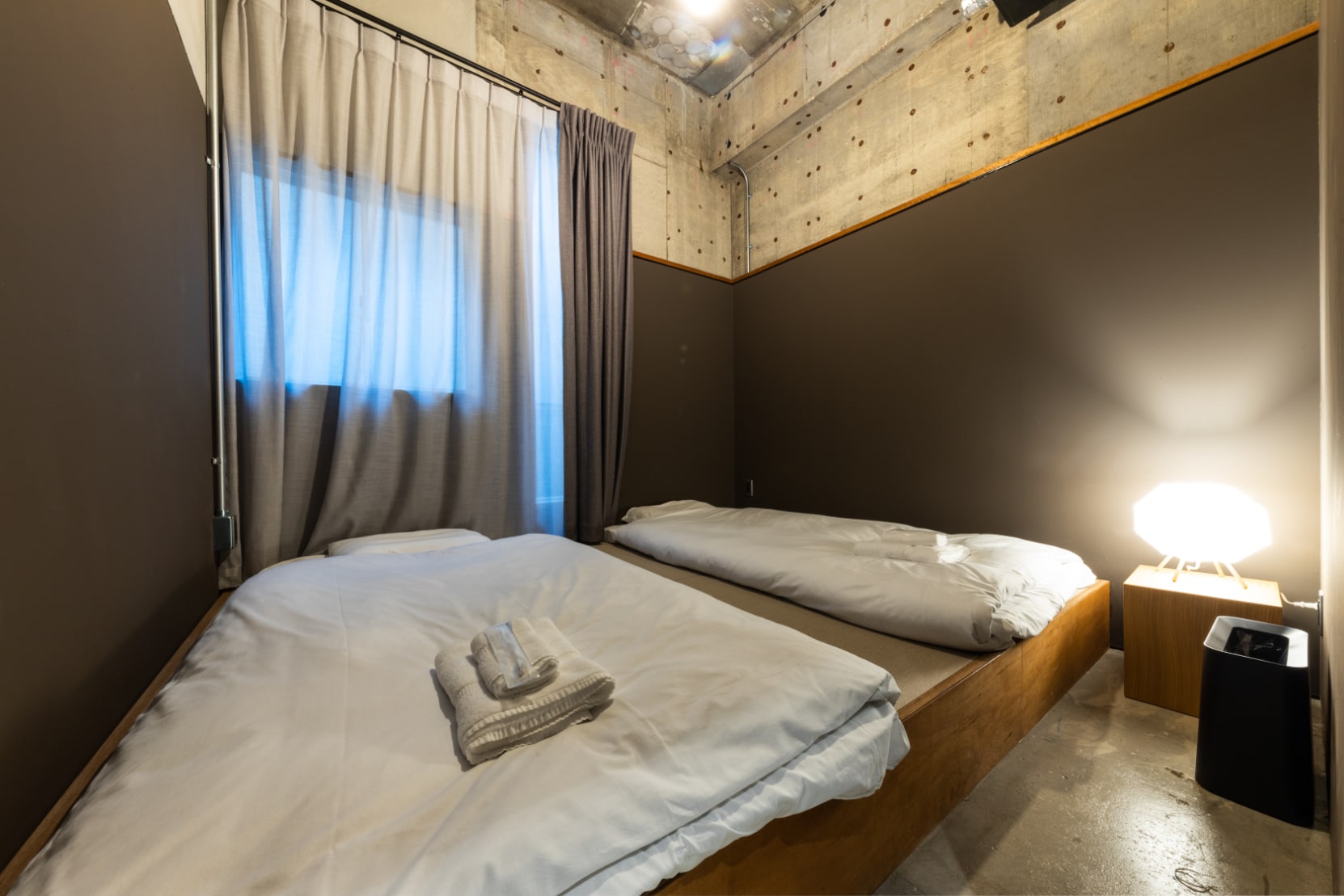Japanese-style room