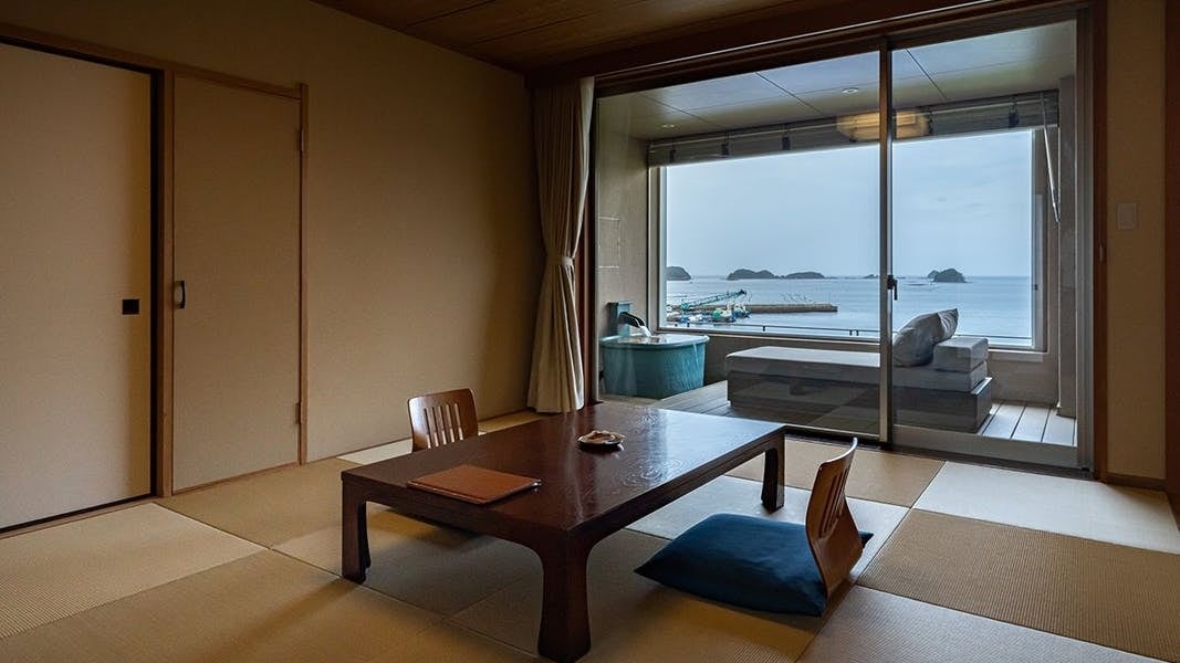 Premium Japanese-style room, source ocean open-air