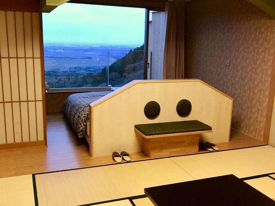 Yuzuki (10 tatami mats + bed + hot spring open-air bath)