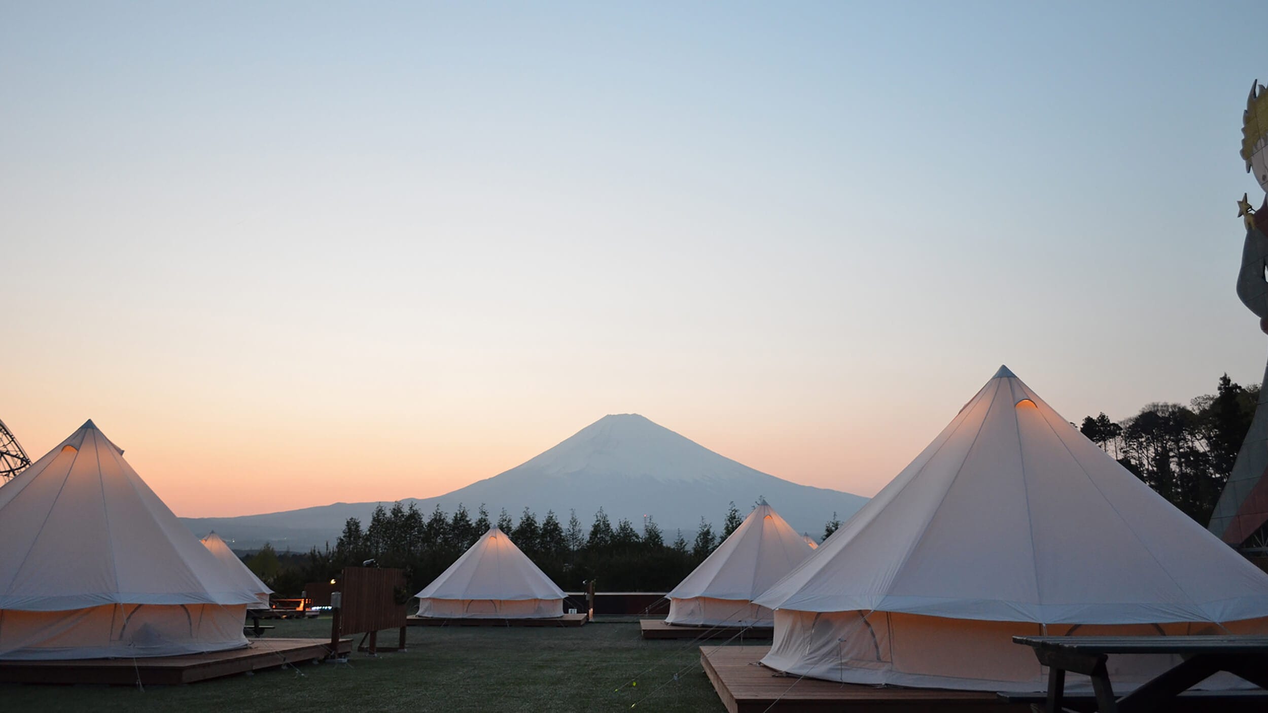 OUTDOOR HILL VILLAGE Glamping Tent