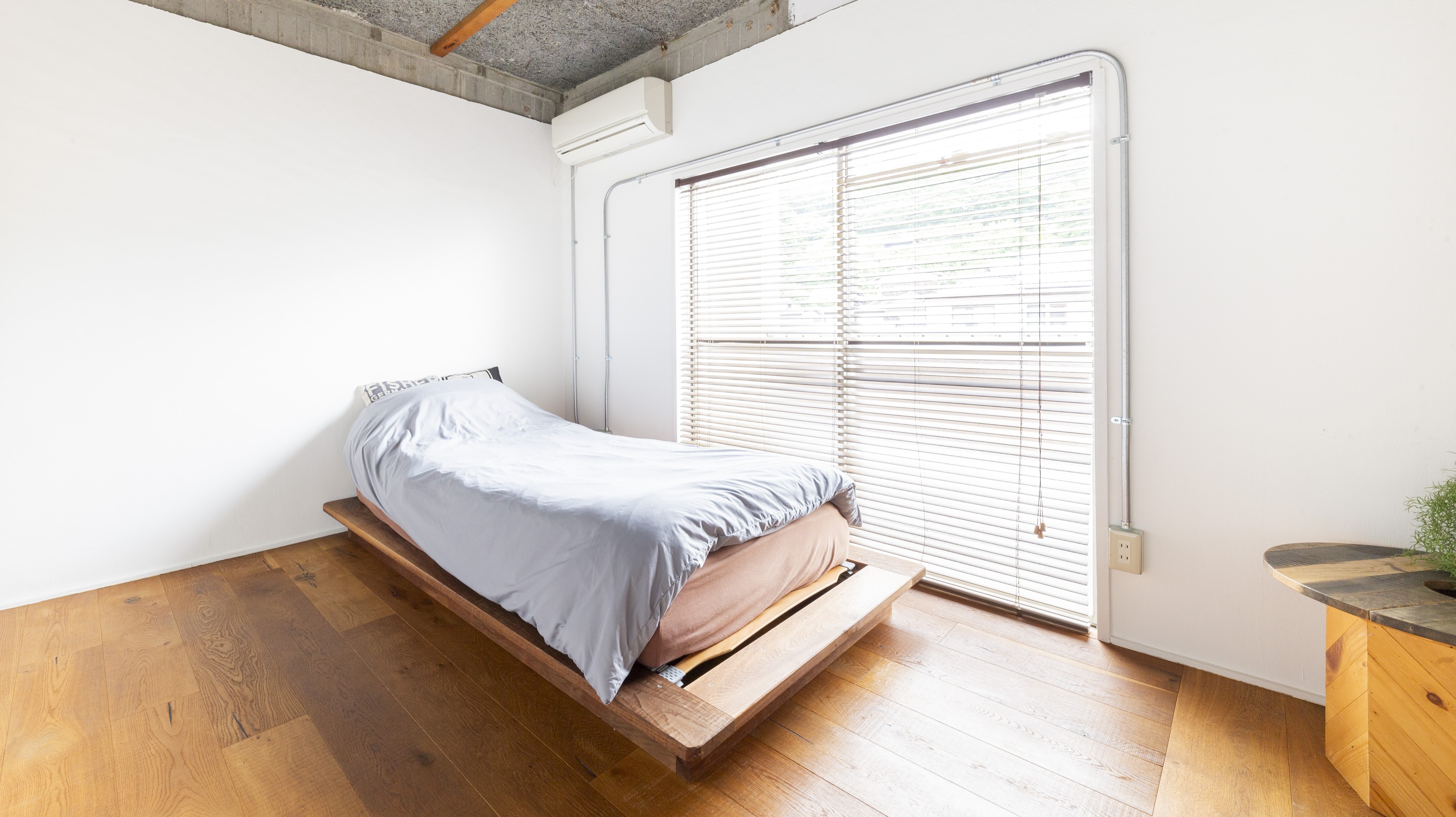 ARIAKE106 2nd floor bedroom
