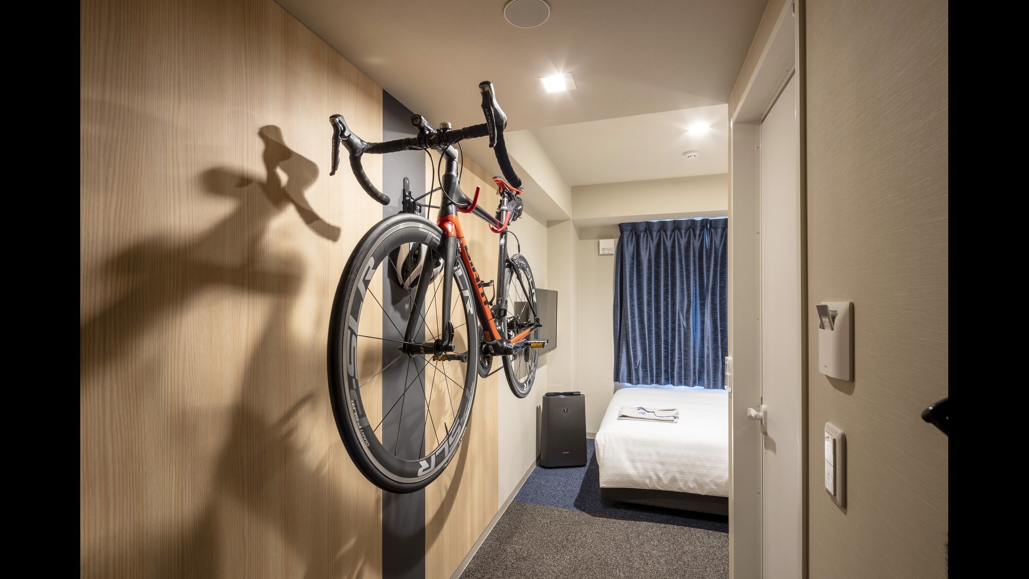 ห้องเดี่ยวจักรยานนำจักรยานได้หนึ่งคัน