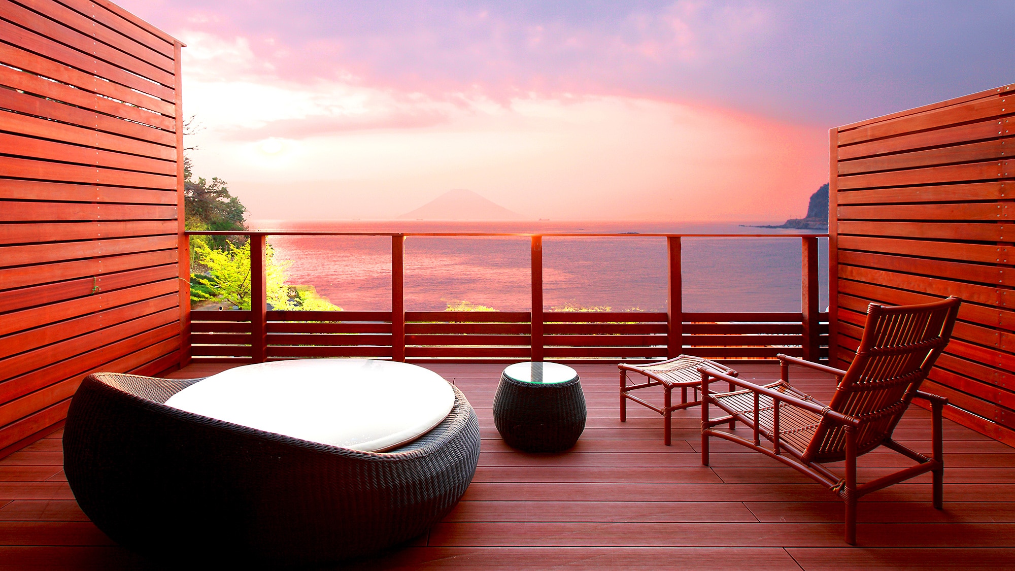 2F Premium guest room with open-air bath