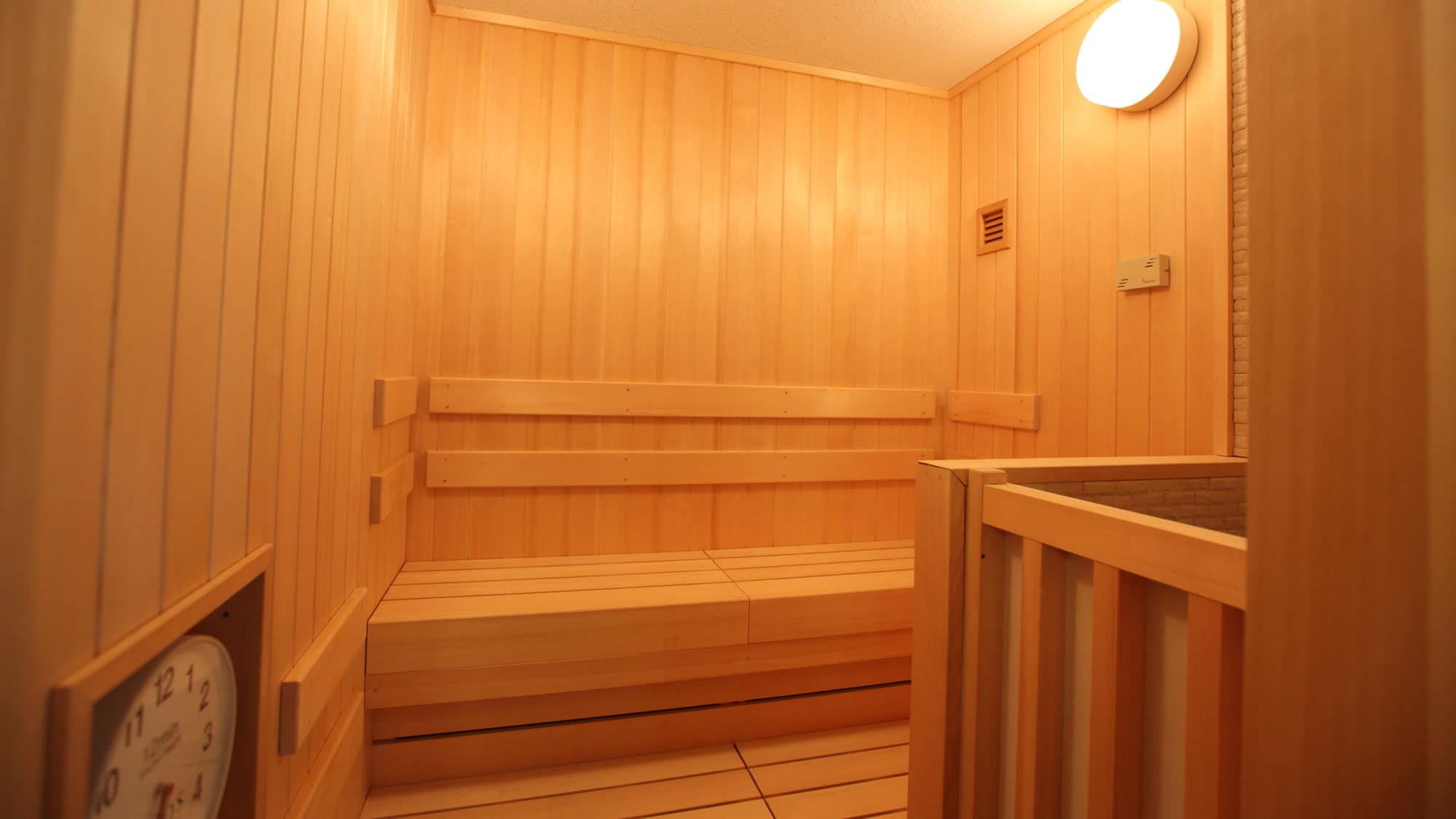 Sauna (replacement system for men and women)