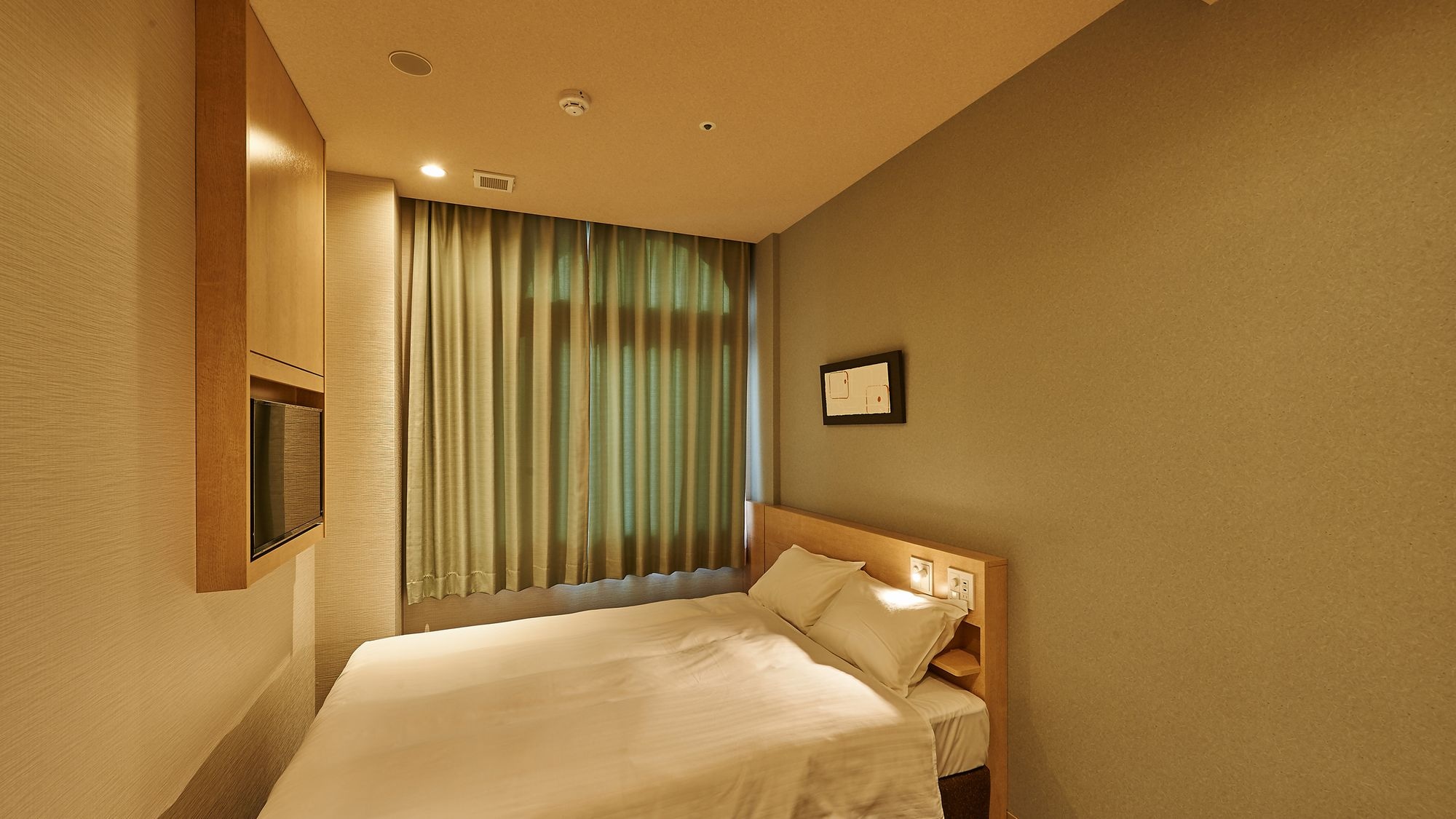 ■ Double room