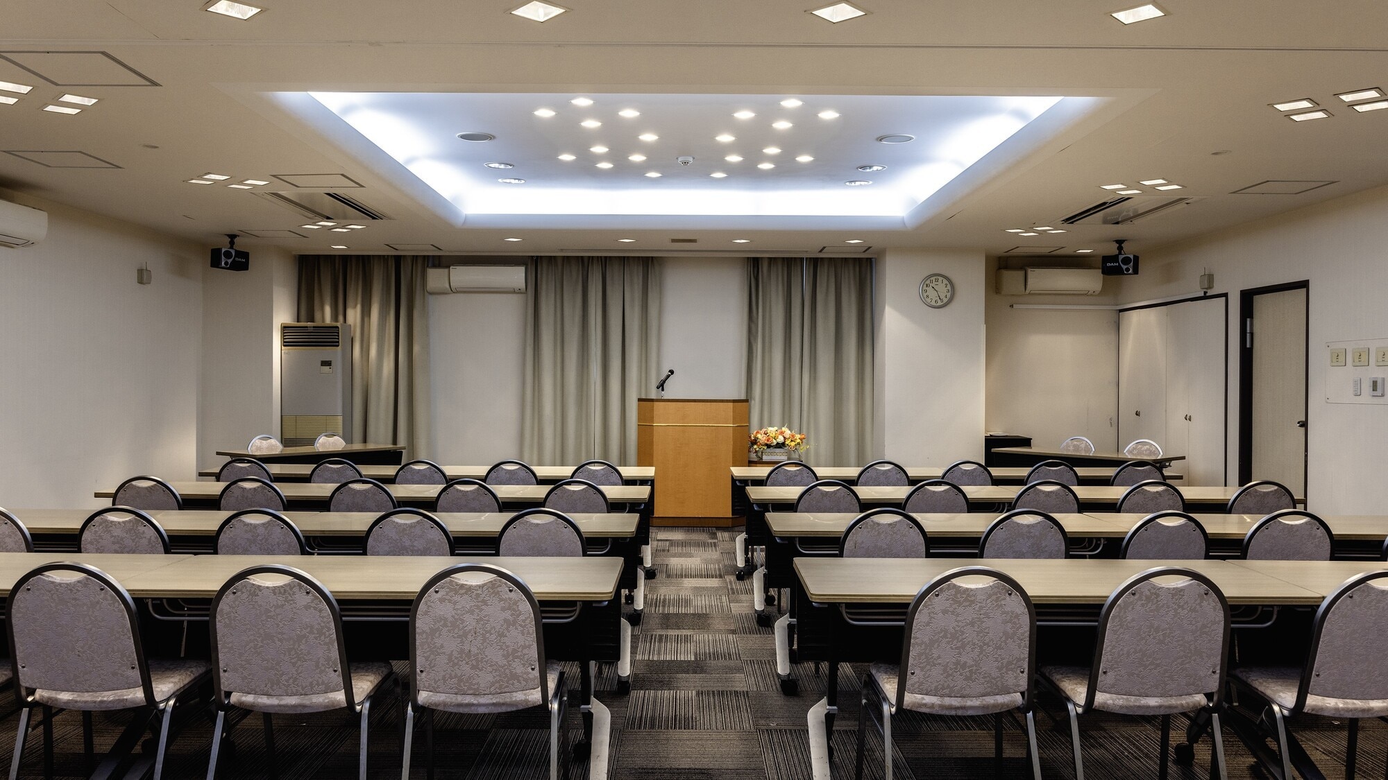 [Facilities] Conference room