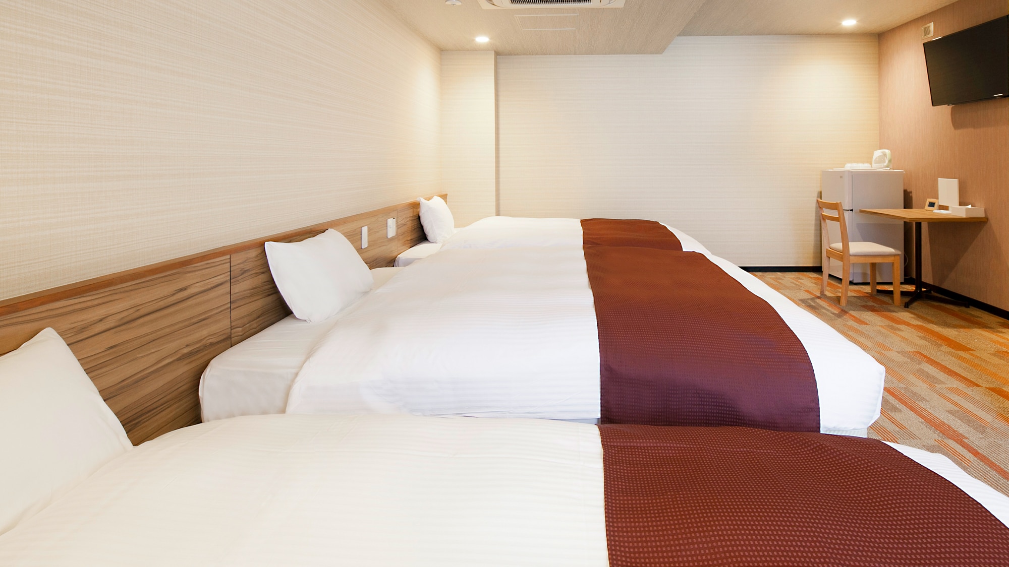 Queen Twin DX / Simmons bed