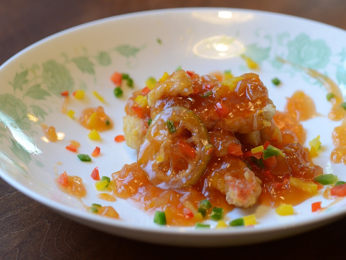 金眼鲷配水果酱