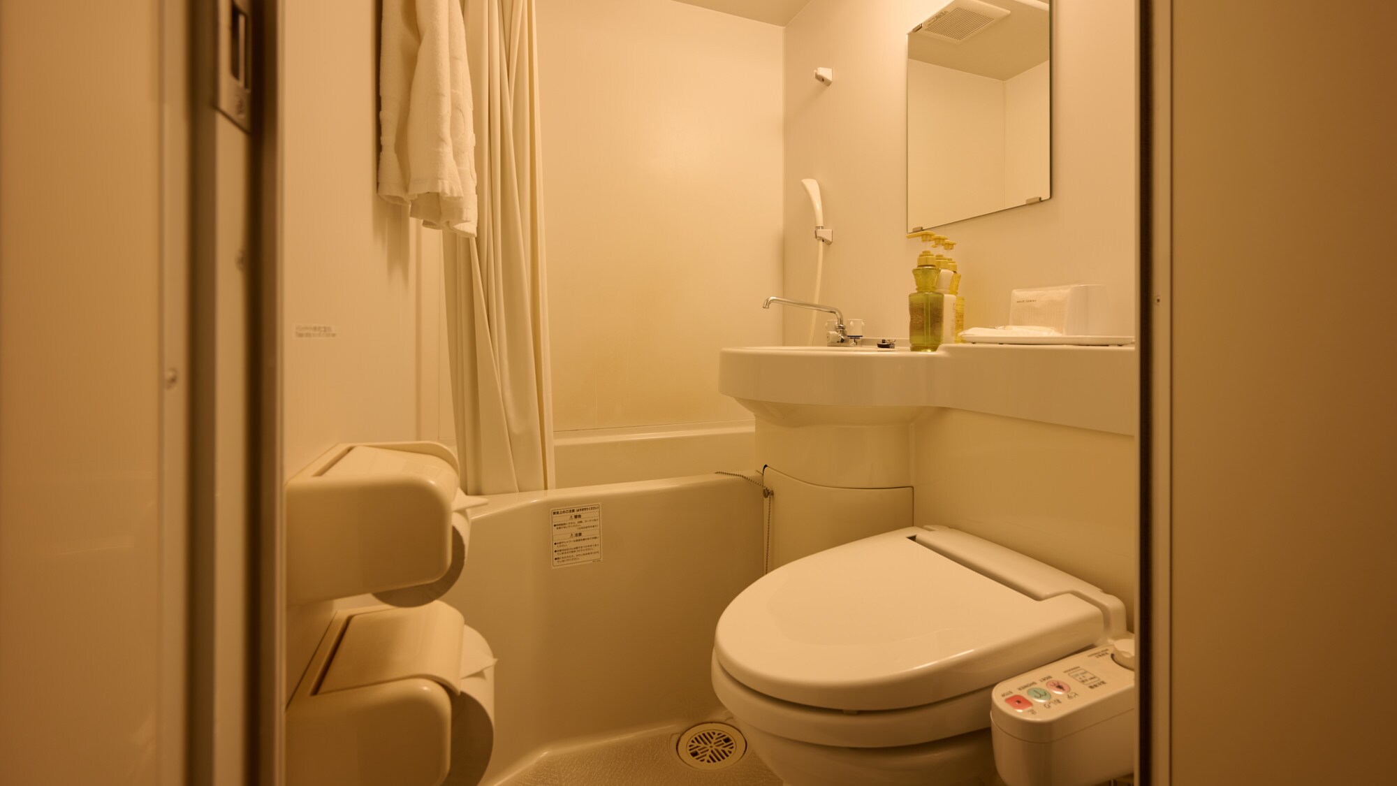Kamar Double Kompak / Termasuk Sarapan ★Parkir tersedia dengan reservasi melalui telepon★