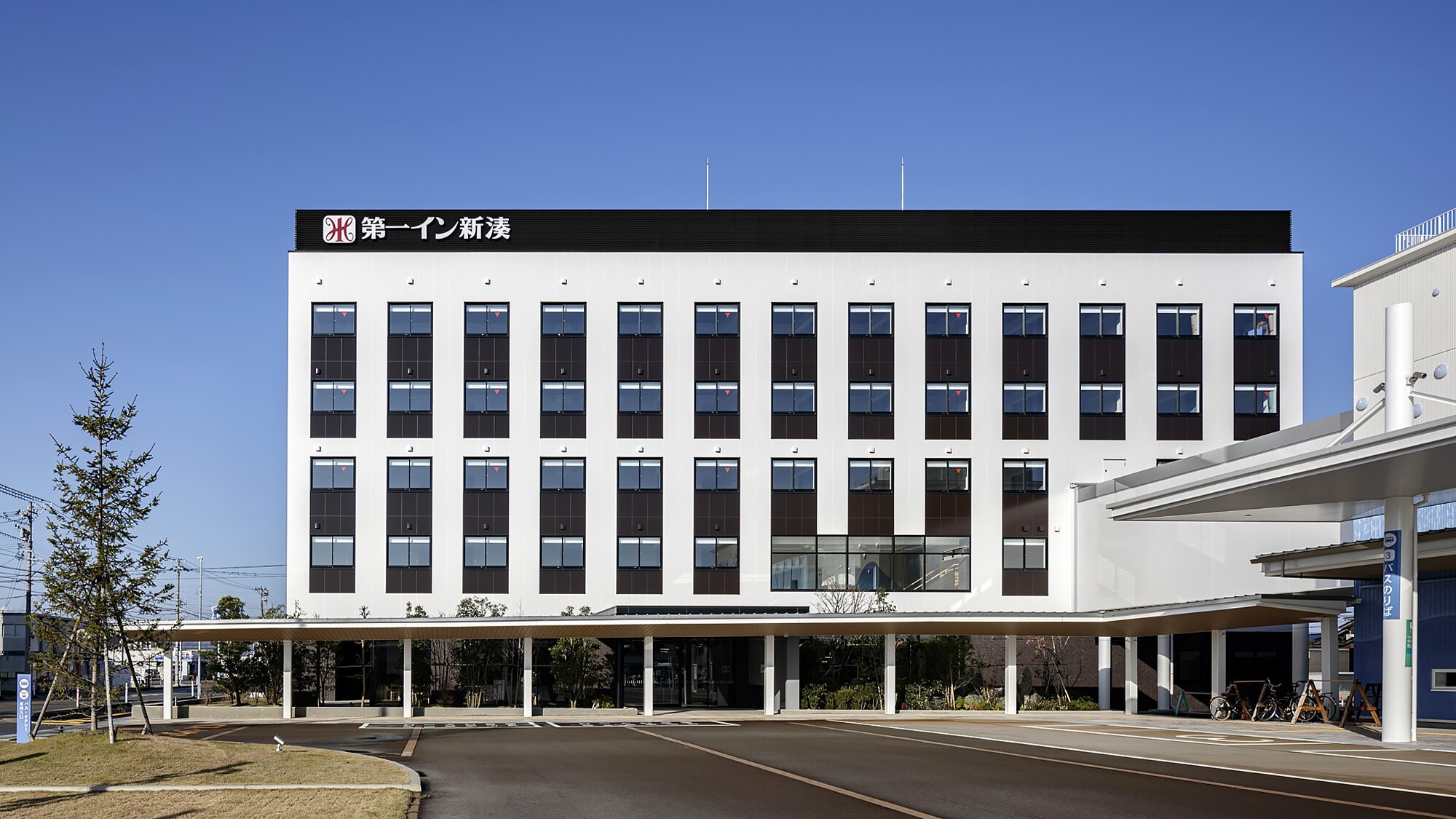 Daiichi Inn Shinminato exterior