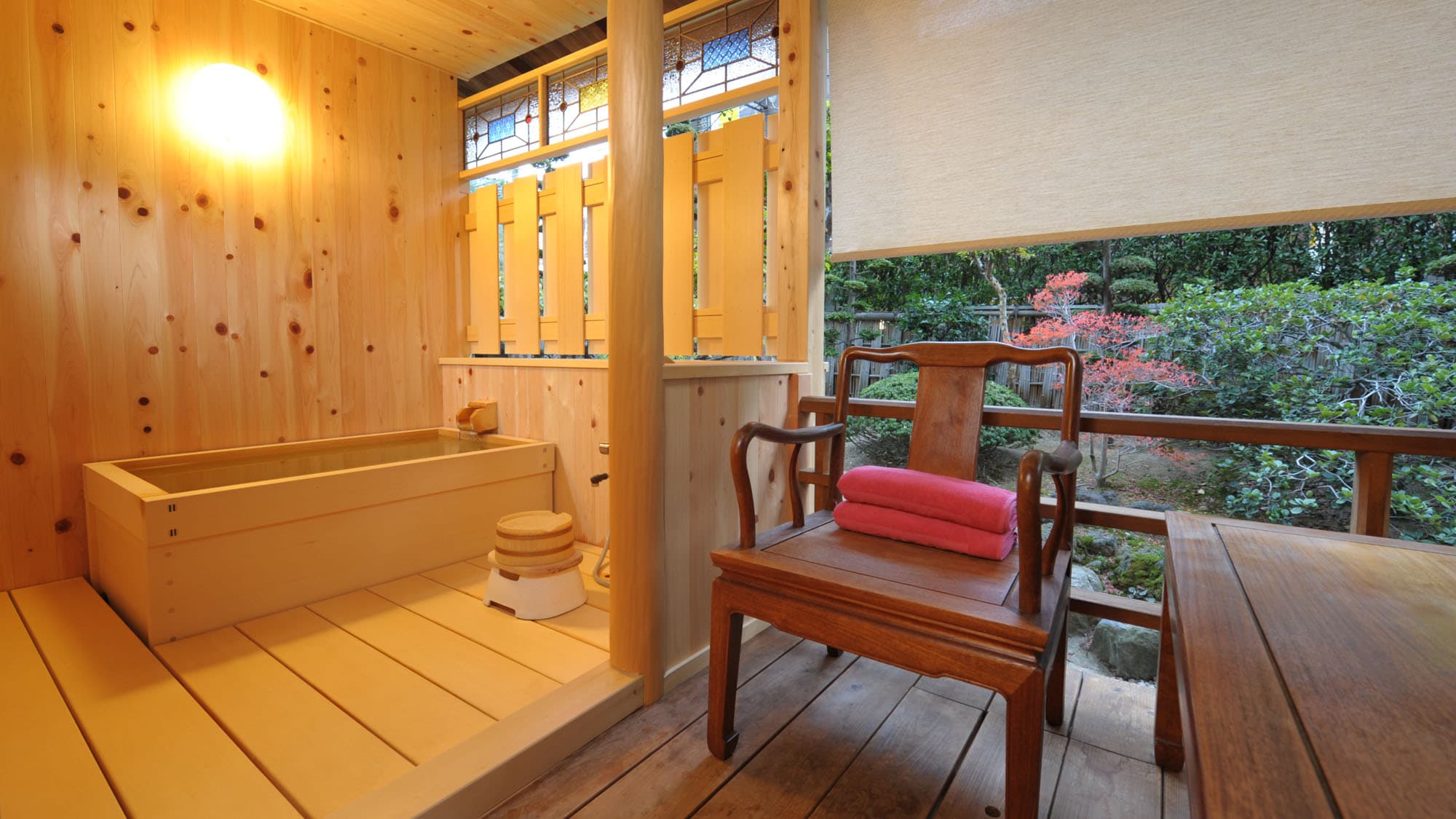 Rooms with open-air baths and popular private open-air baths