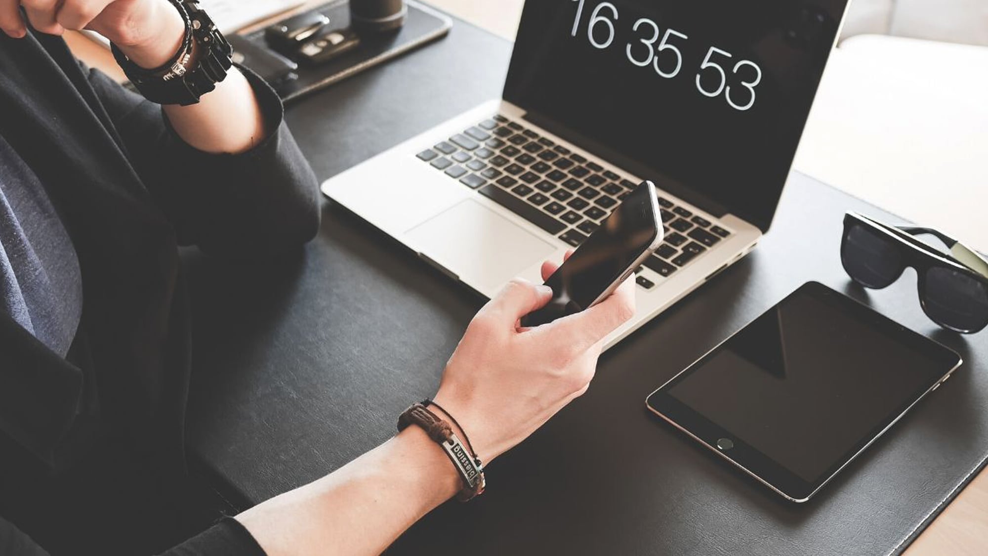ฟรี Wi-Fi ทั่วบริเวณ