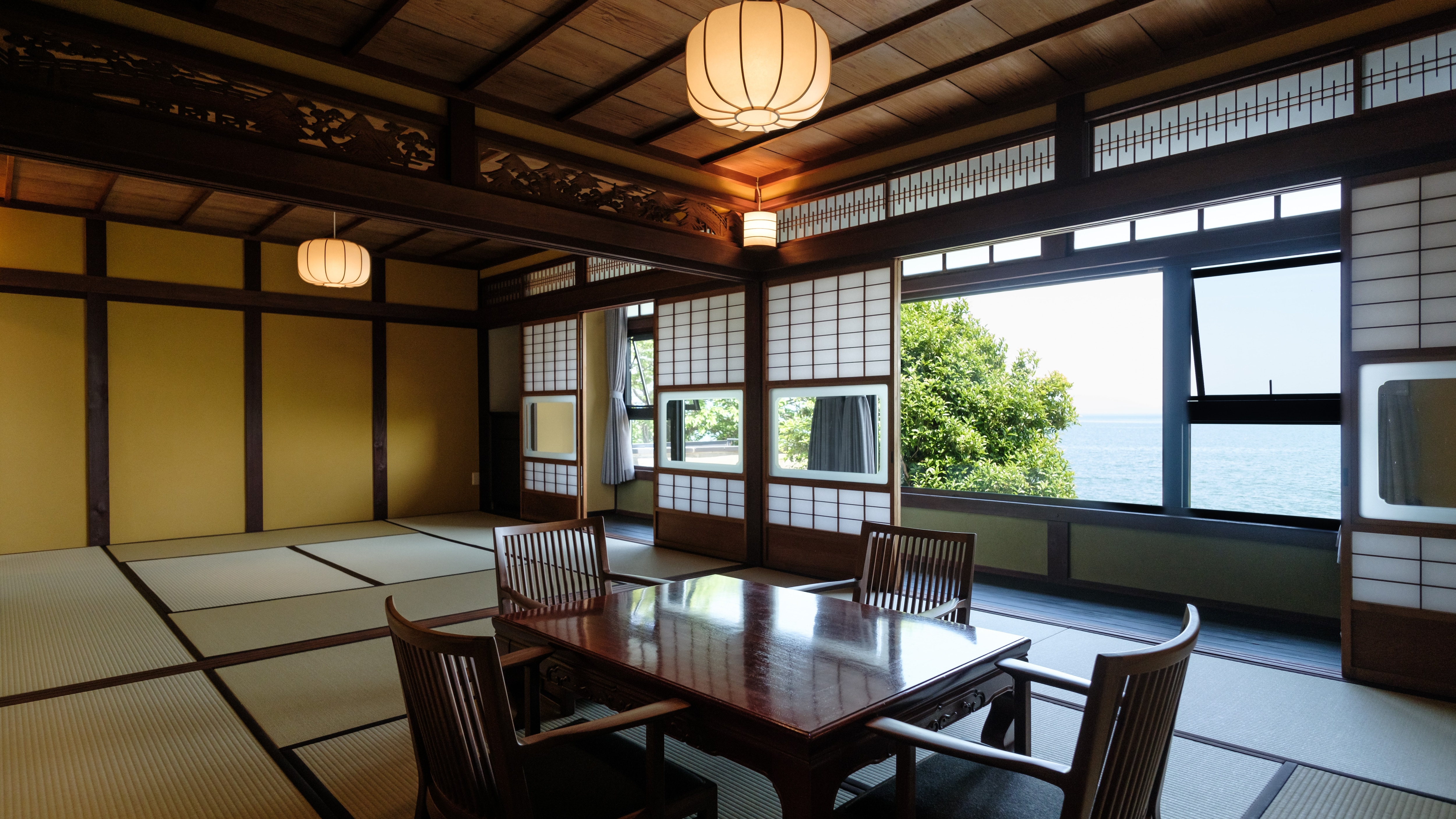 Image of a Japanese-style room window (2nd floor)