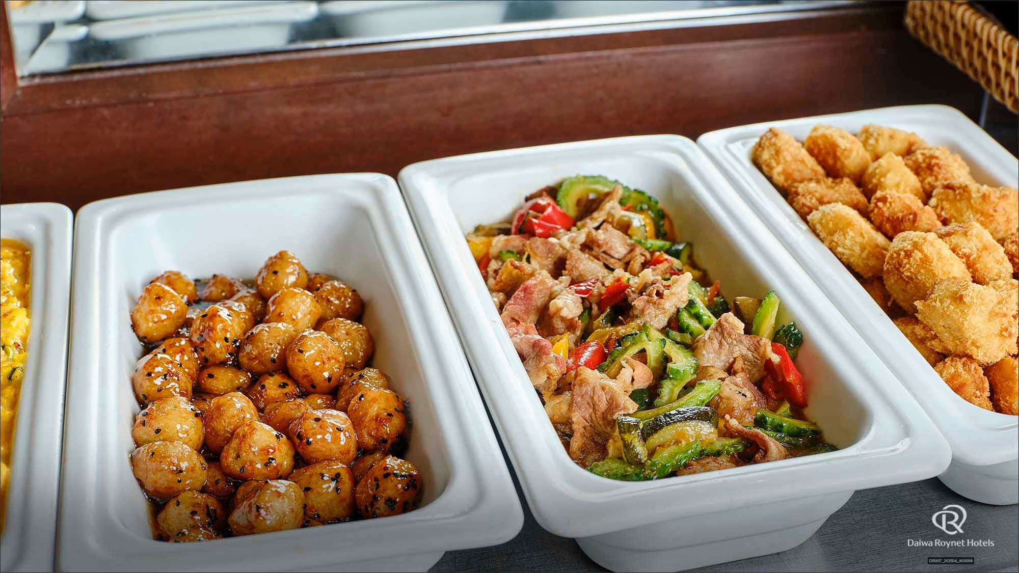 Breakfast buffet (Budo no Ki)