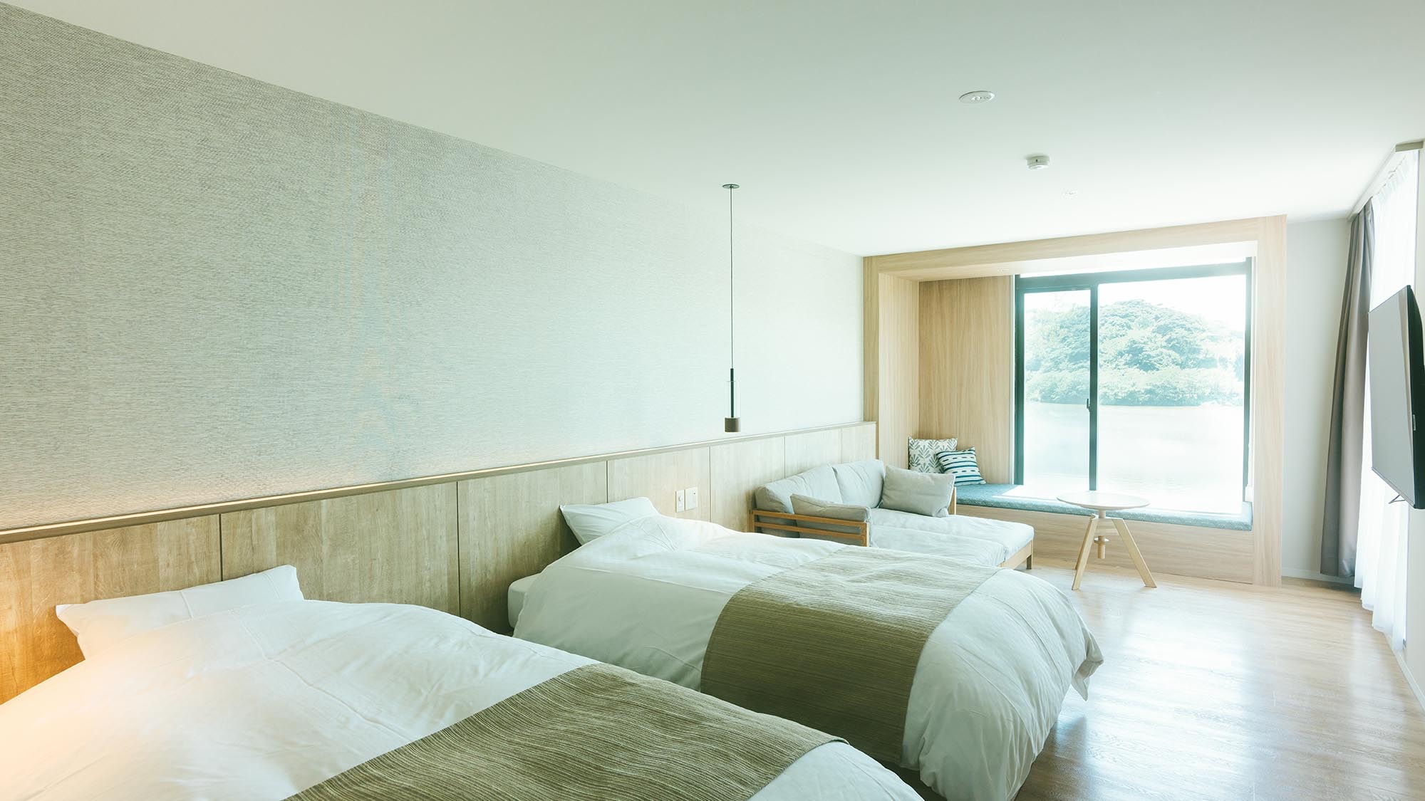 [2F Standard Room] Twin room. Wake up in a pleasant mood with the morning sun streaming in through the window. [Example]
