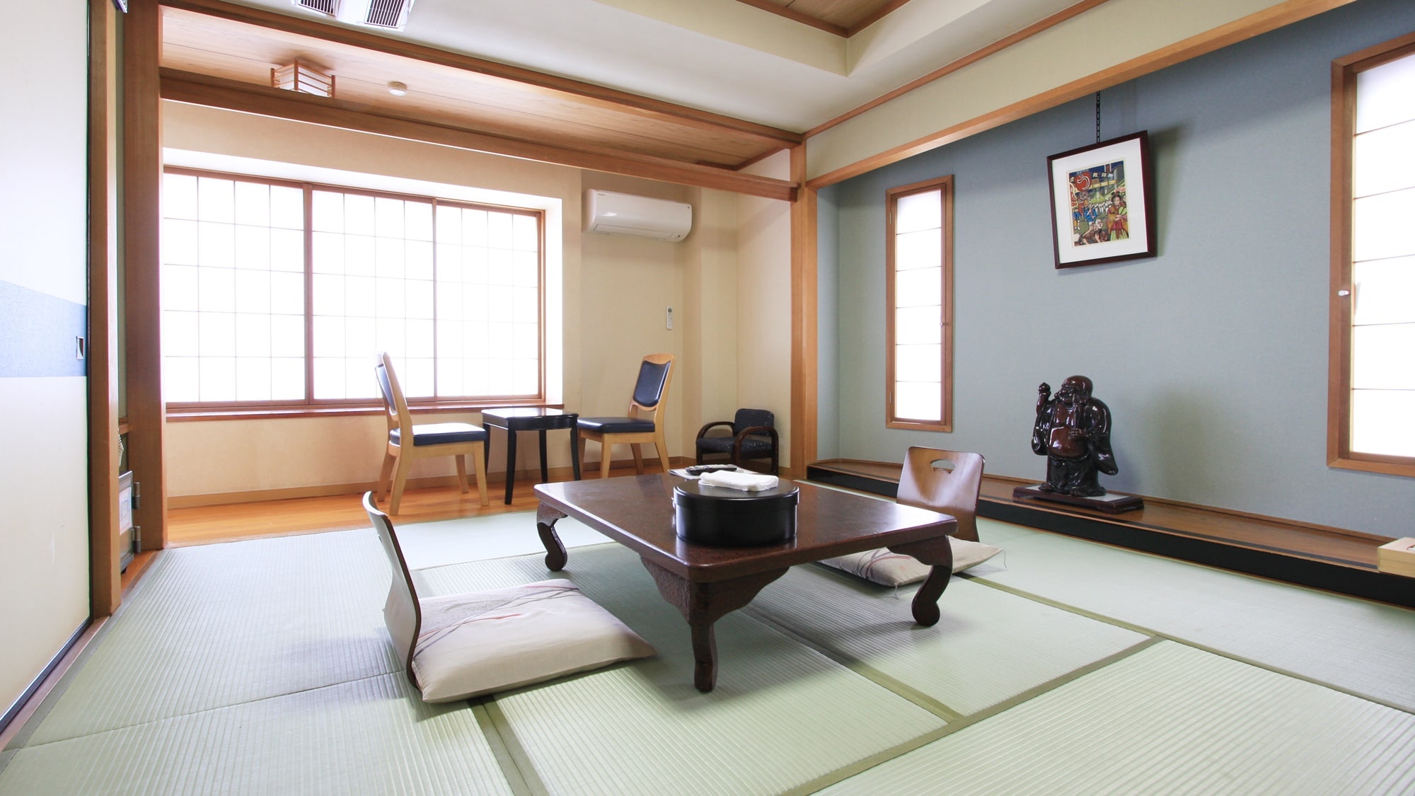 ※[日式房間（例）] 您可以在榻榻米房間內舒展身心、放鬆身心。