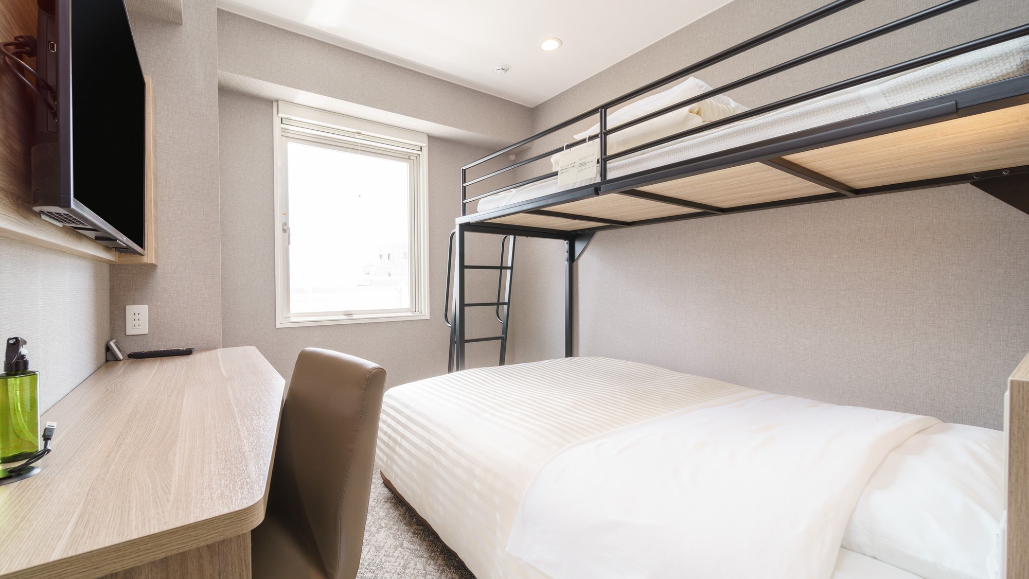 Double bed and loft bed