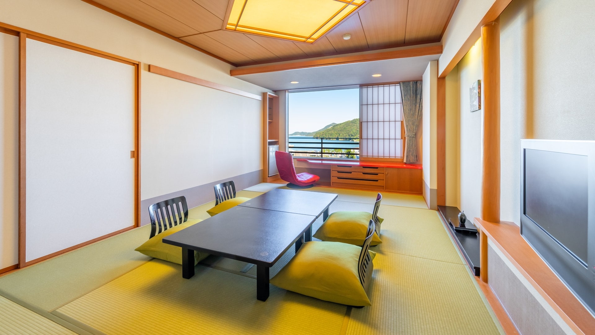 "อาคารทิศใต้" ห้องสไตล์ญี่ปุ่น (ตัวอย่าง) * แผนผังชั้นและภูมิทัศน์แตกต่างกันไปขึ้นอยู่กับห้อง