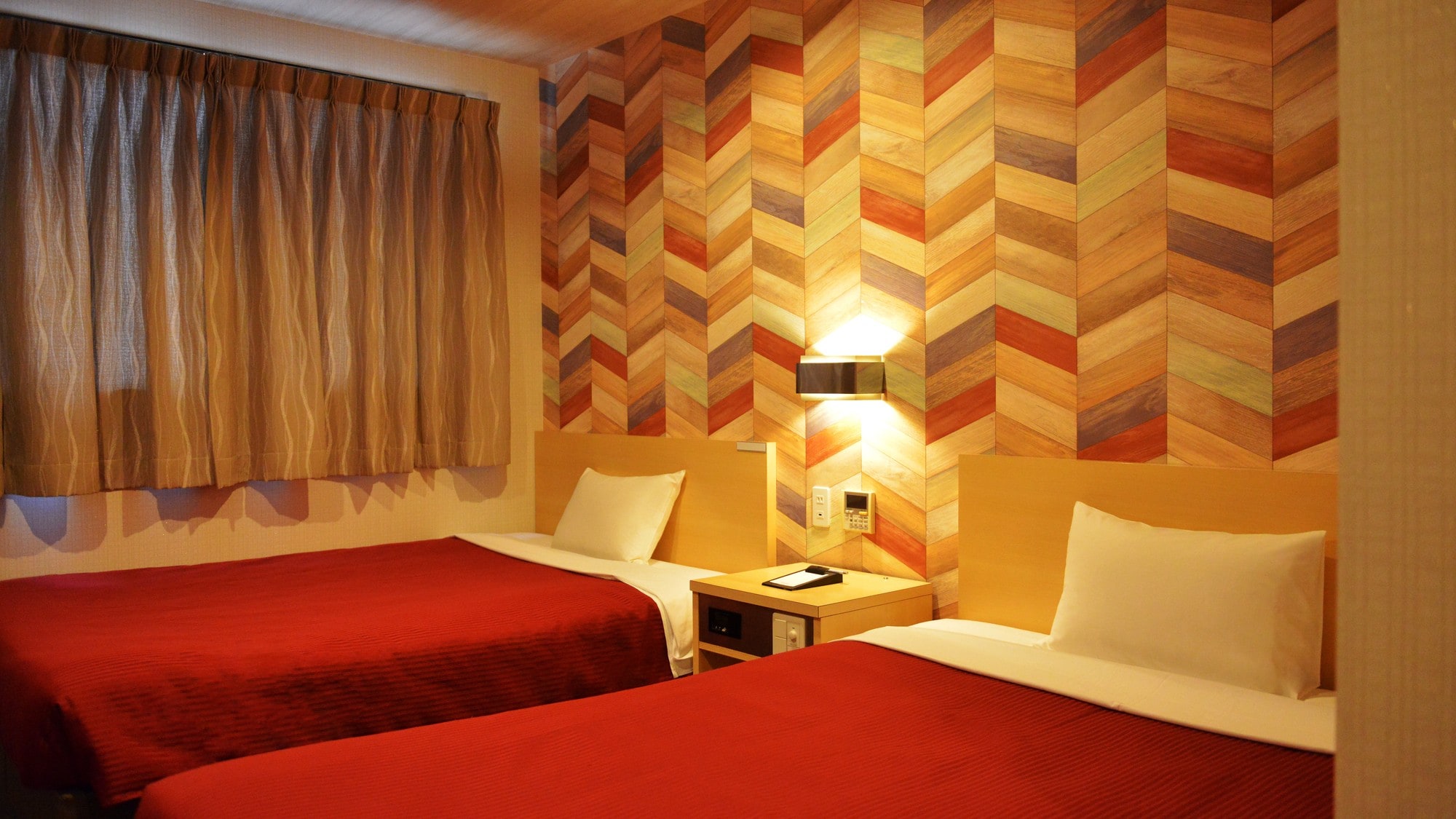<Guest room image>