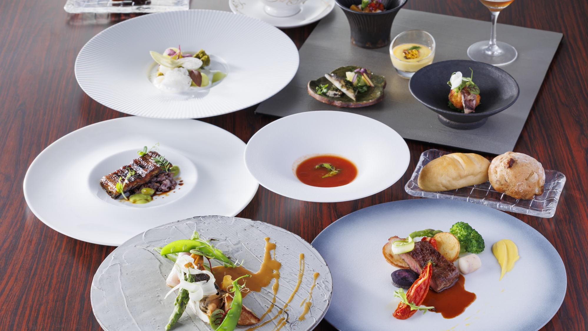 [Summer Creative French Cuisine] A French course that evokes the feeling of the season. *Image shown is for illustrative purposes only.