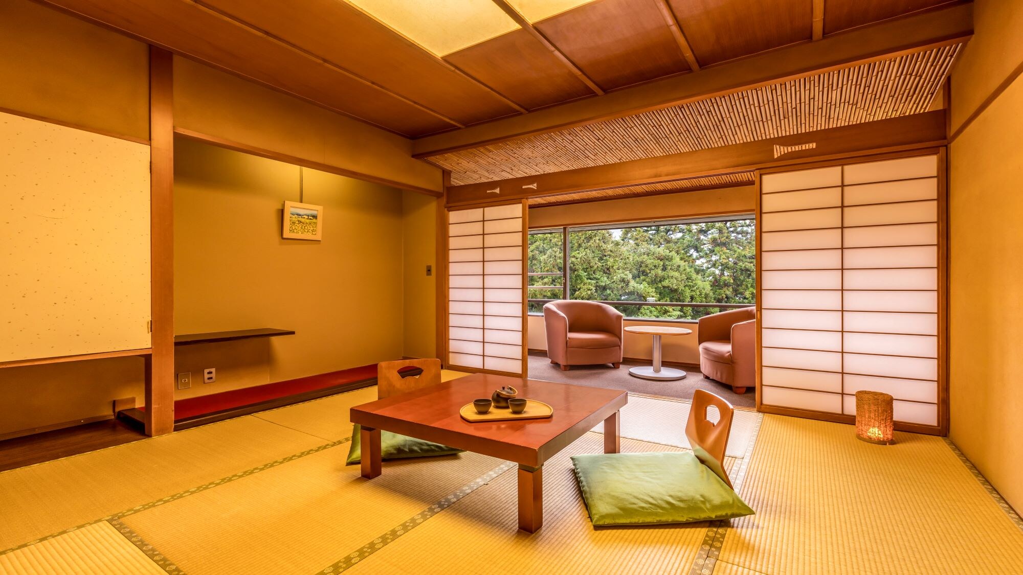 Standard Japanese-style room *An example of a guest room
