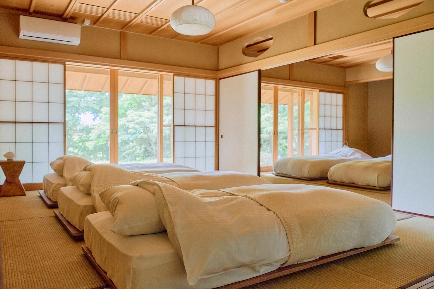 Bedroom: Hana no Ma