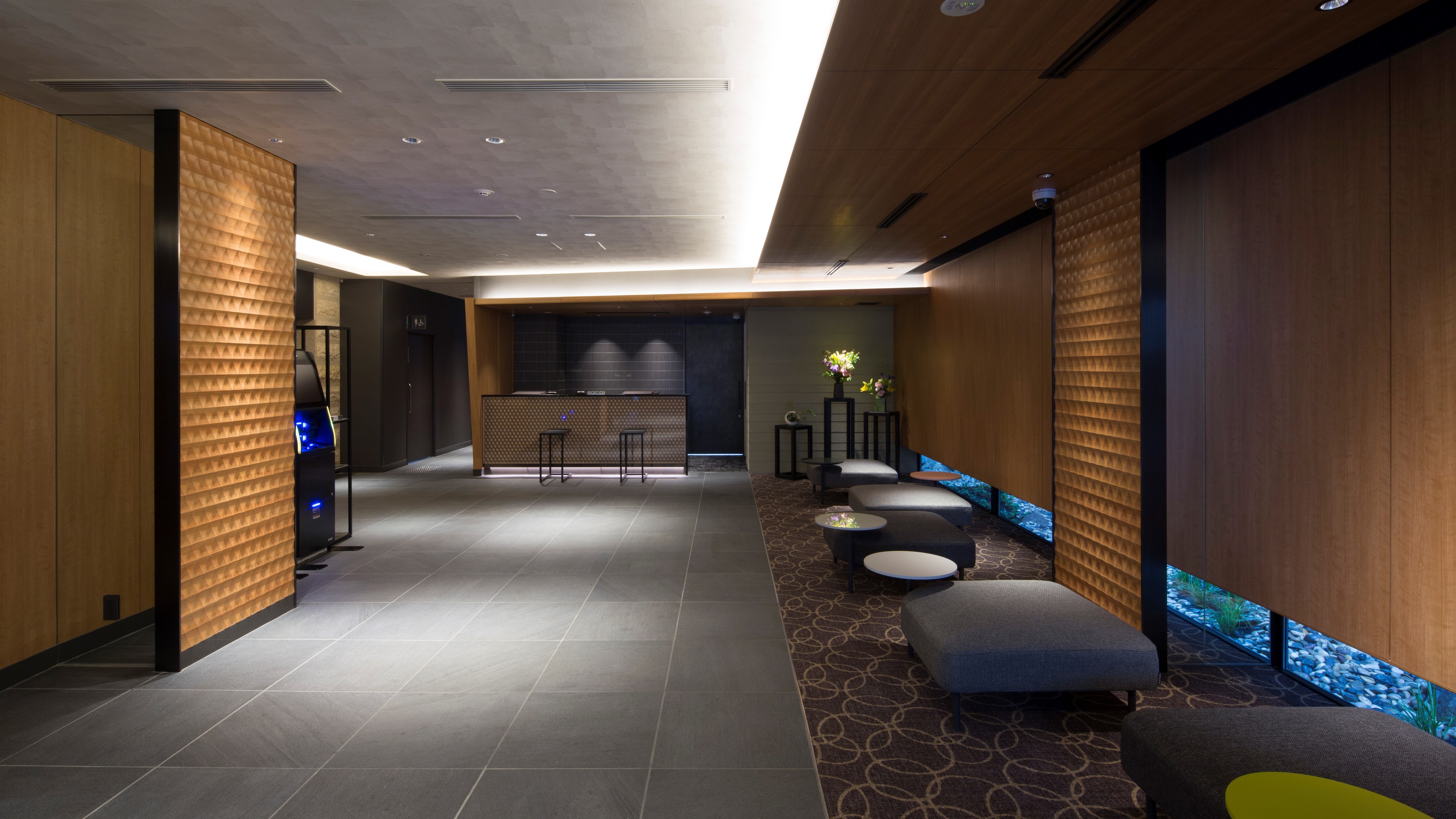Hotel lobby-To a dignified space-