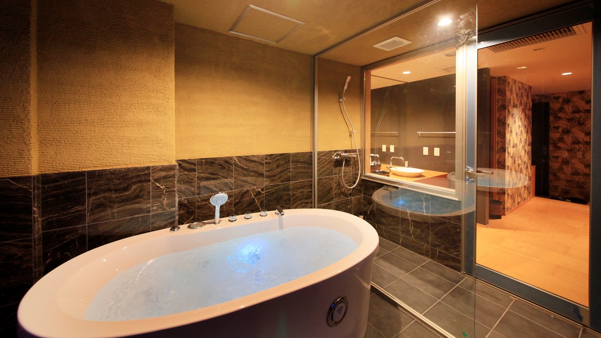 [Twin Japanese-style room with open-air bath on the 3rd floor] (Example)