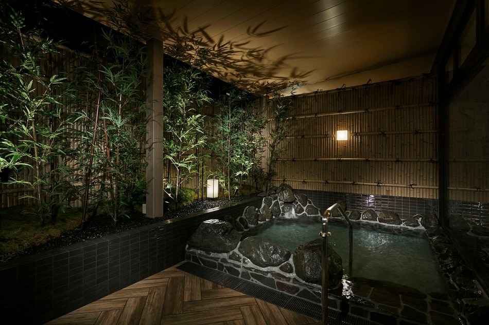 Women's public bath / open-air bath