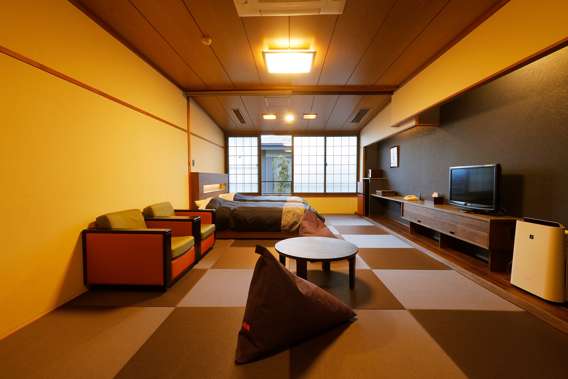 Japanese modern bed (Room 272)