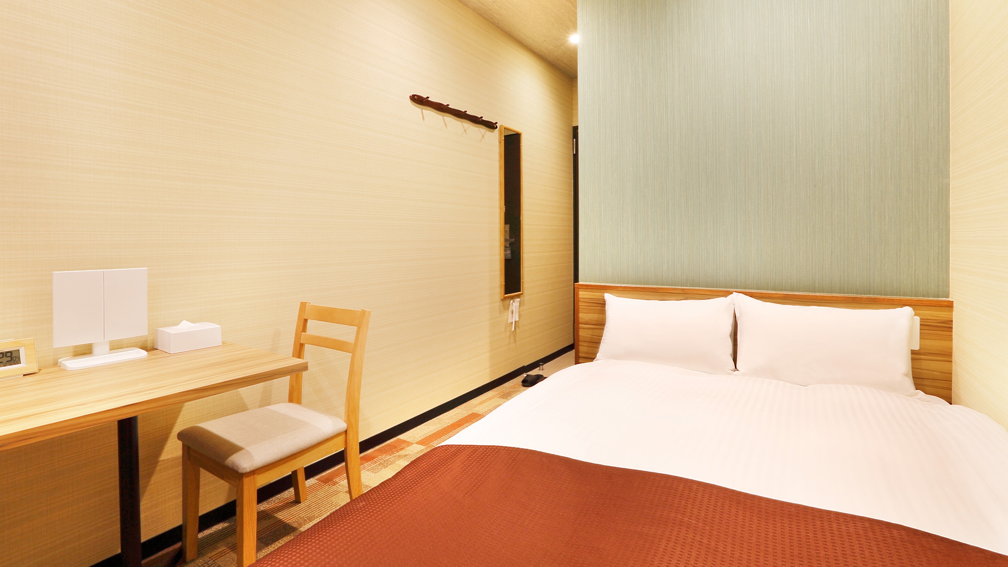 Semi-double / Simmons bed