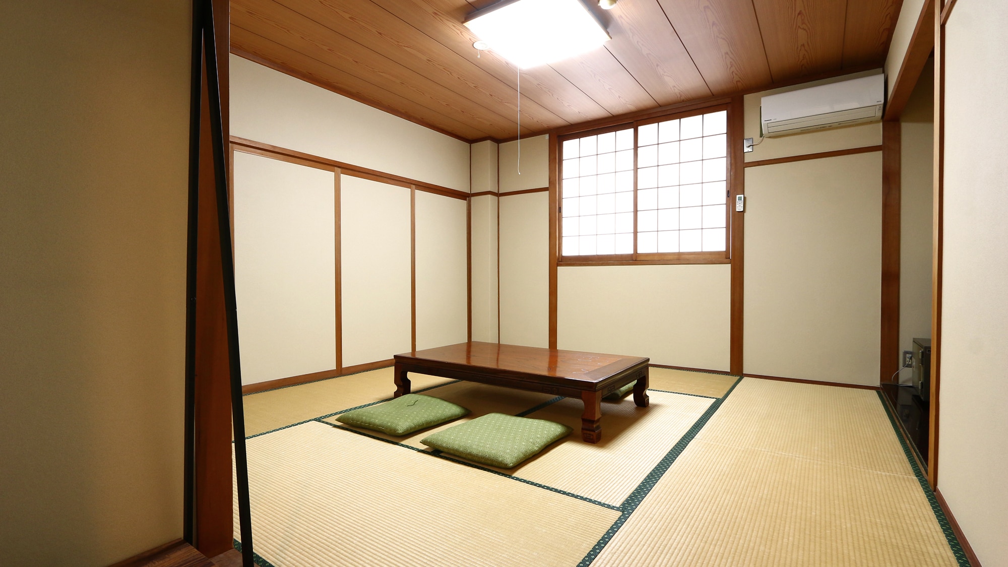 [Phòng kiểu Nhật 8 tatami] Phòng kiểu Nhật 3-4 người