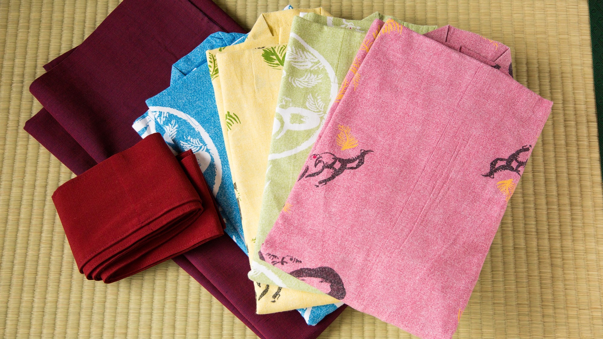 You can choose your favorite color for the yukata.