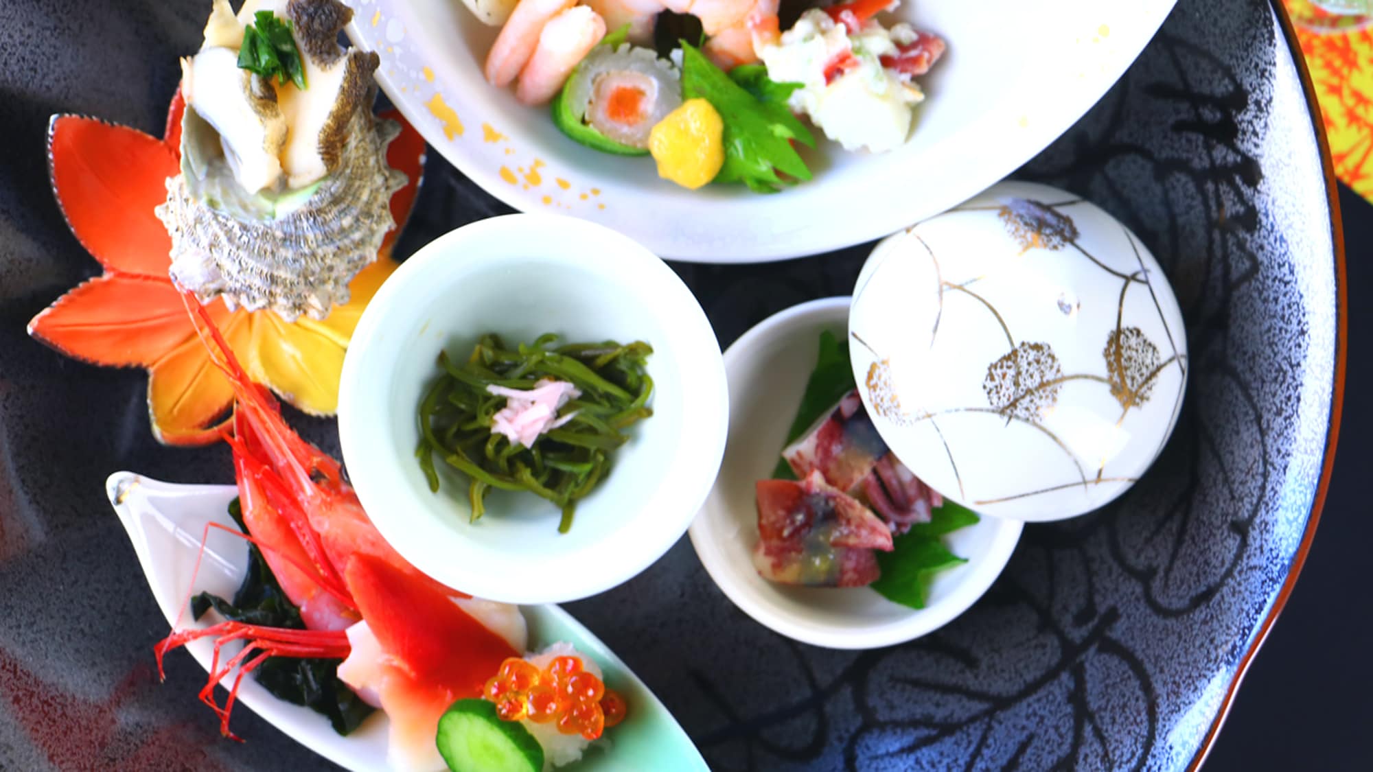 #Umisanpo - Autumn - Our most popular seafood kaiseki course! Enjoy a little bit of each delicious dish.