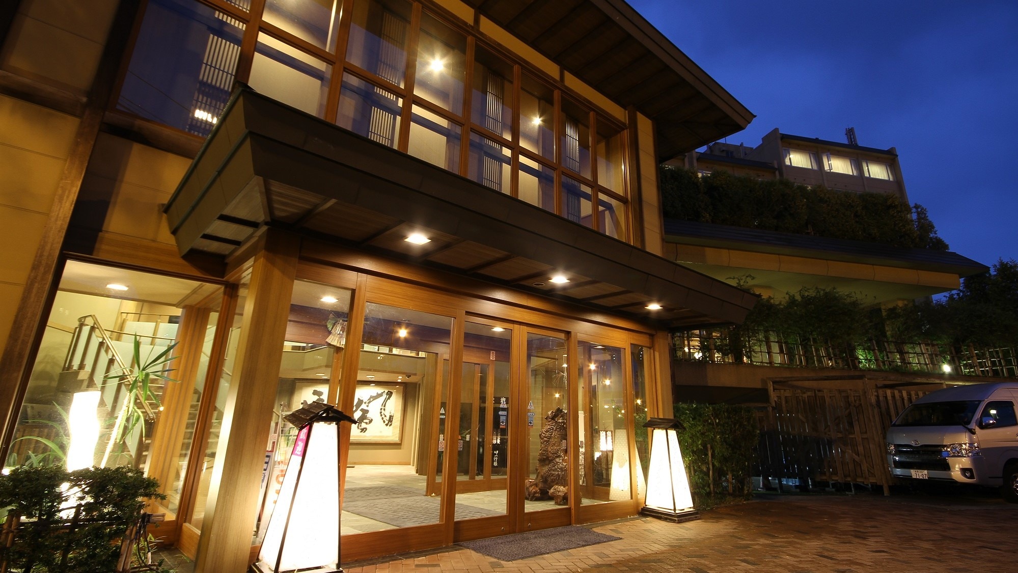 [Appearance] Hotel appearance at night (example)